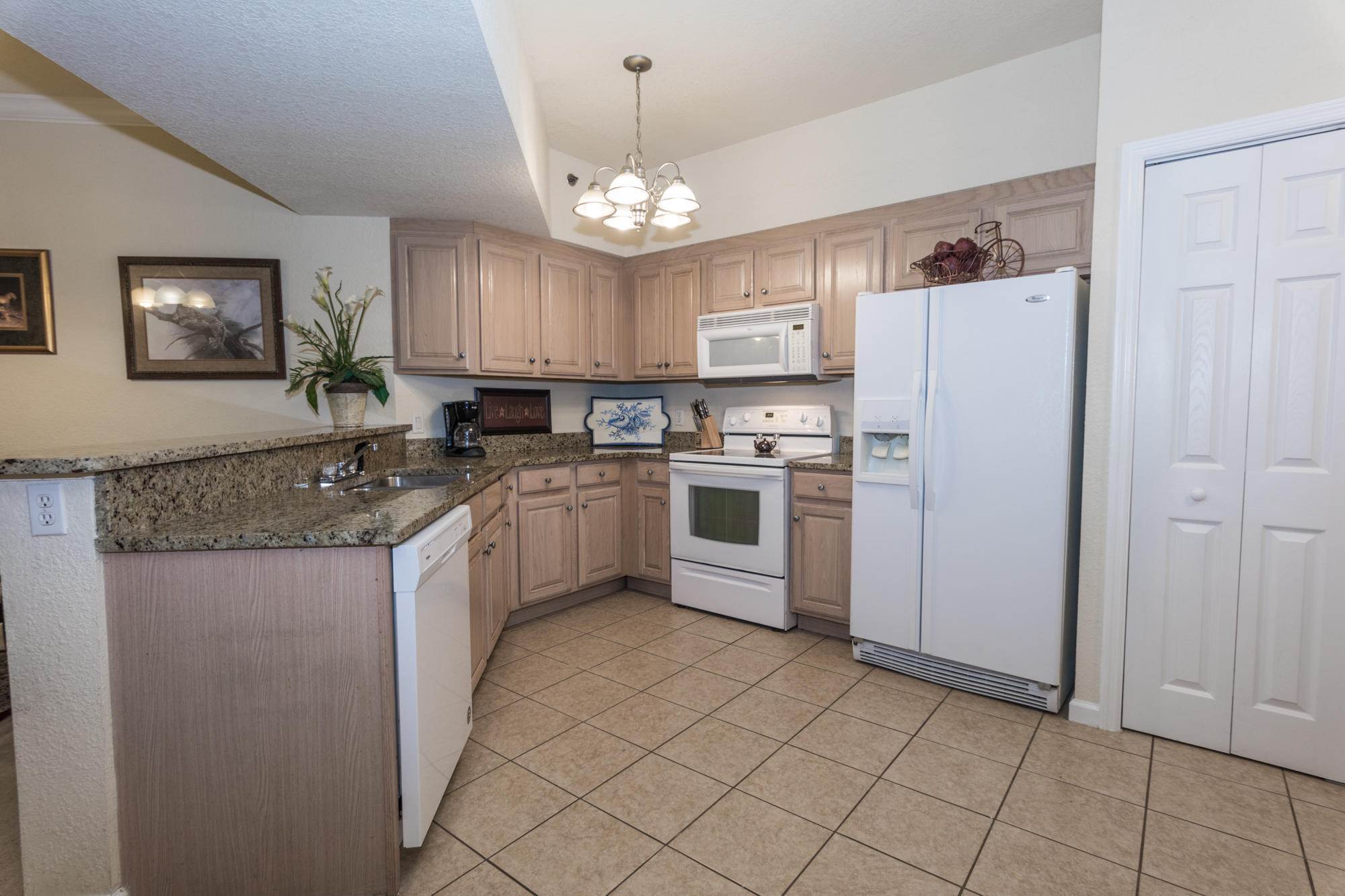 Hibiscus By The Bay - Residential