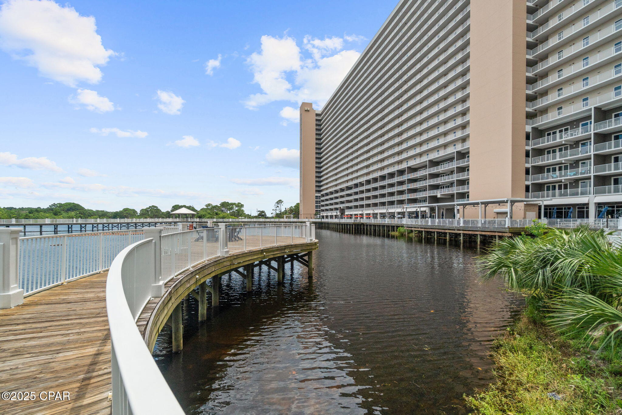 Laketown Wharf - Residential