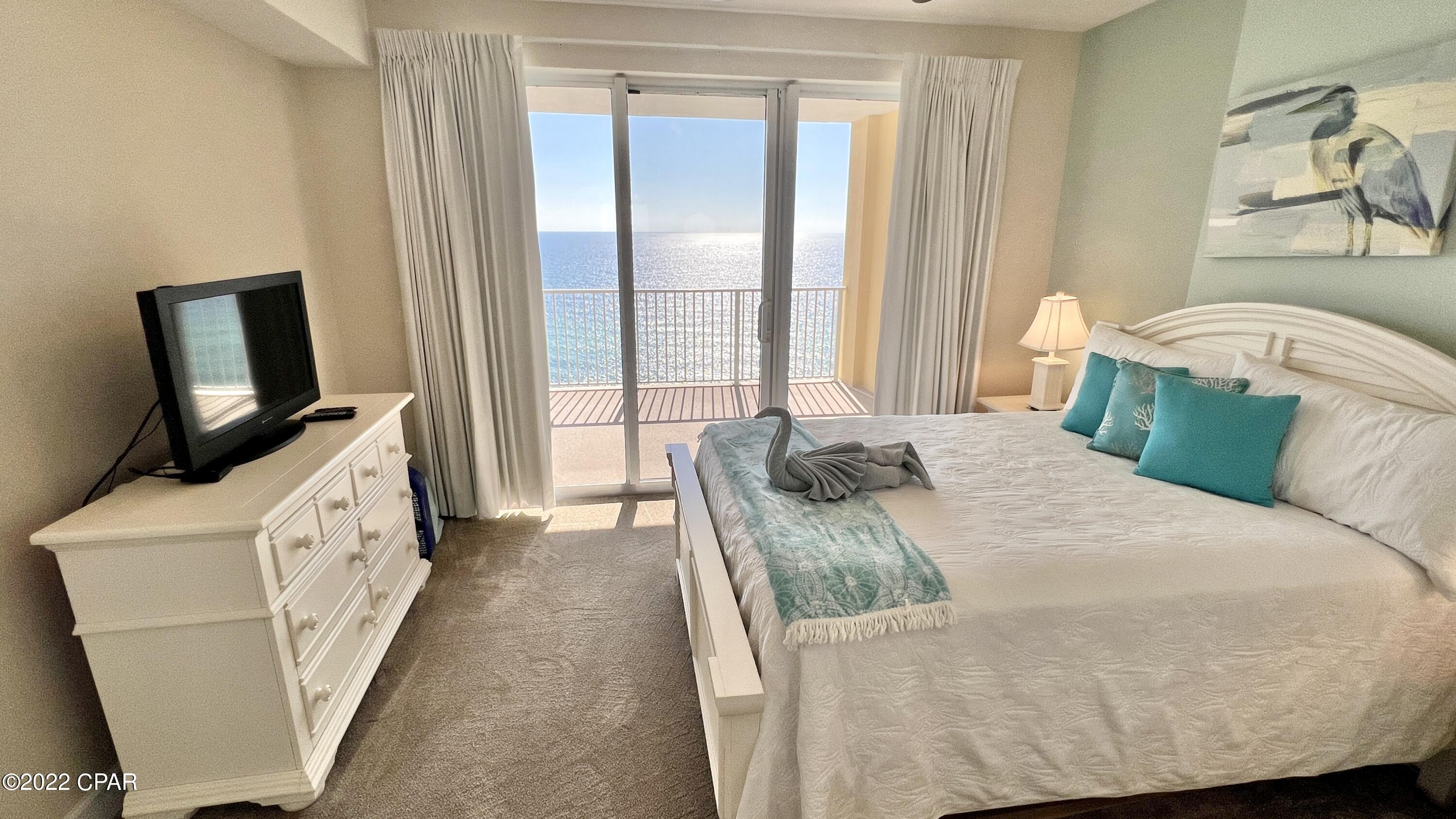 Tropic Winds - Residential