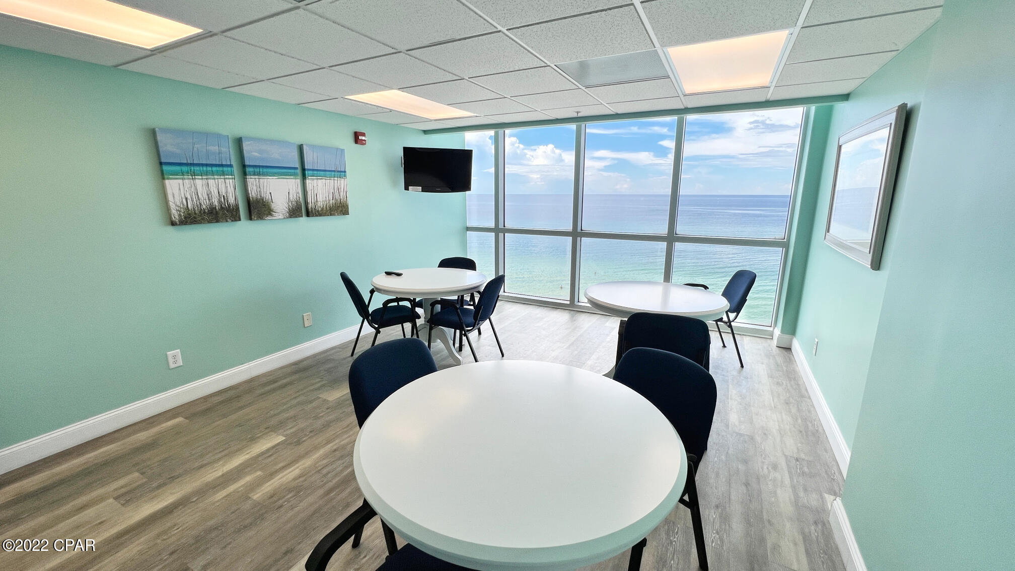 Tropic Winds - Residential