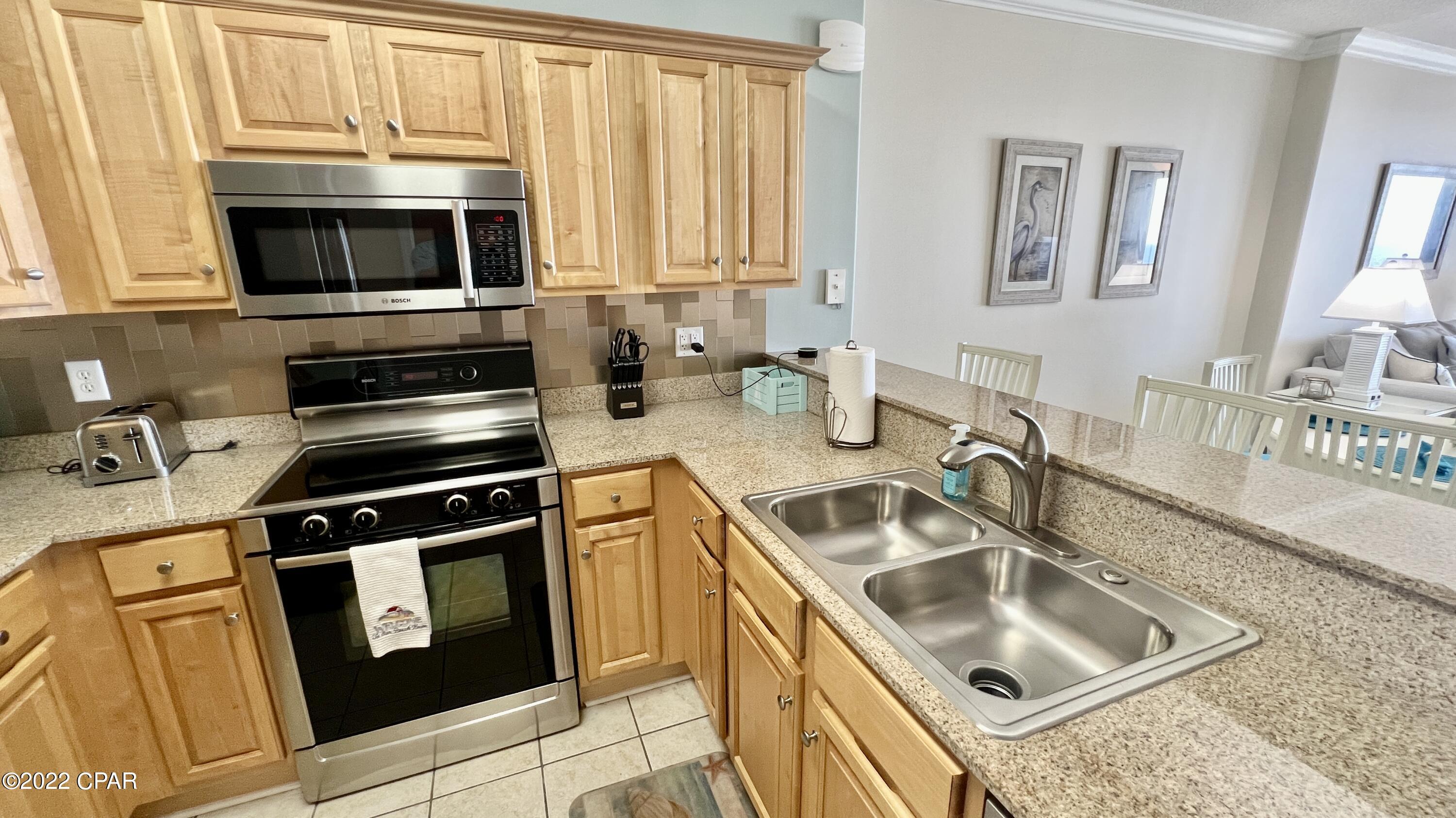 Tropic Winds - Residential