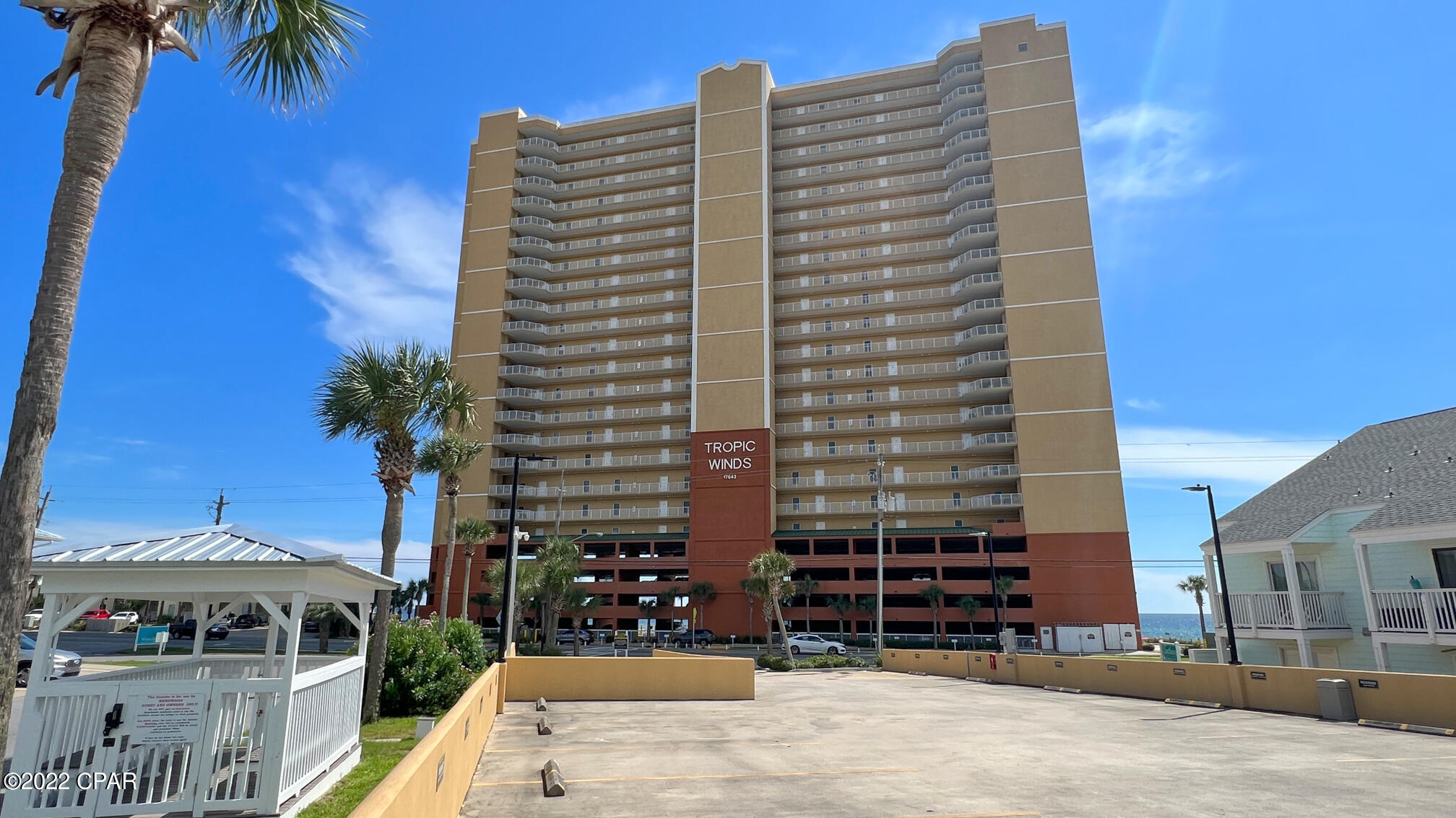 Tropic Winds - Residential