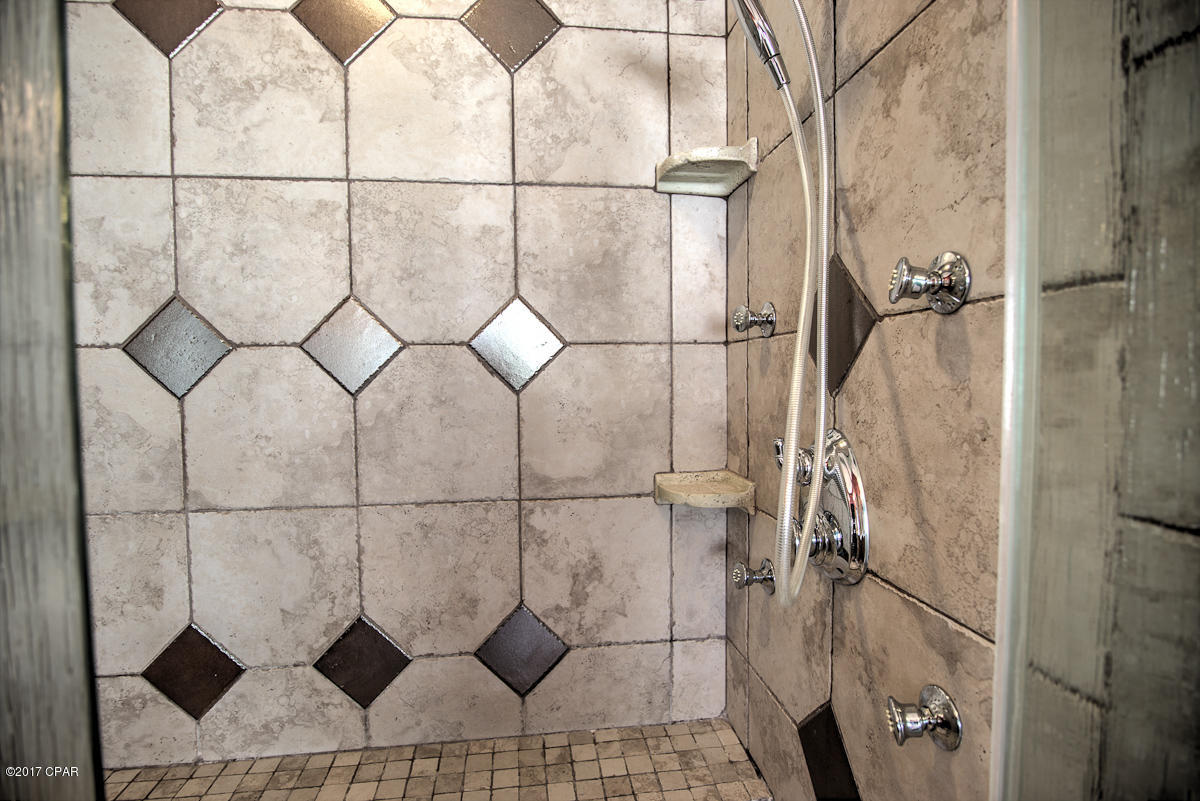 Woodlawn Unit 4 - Residential