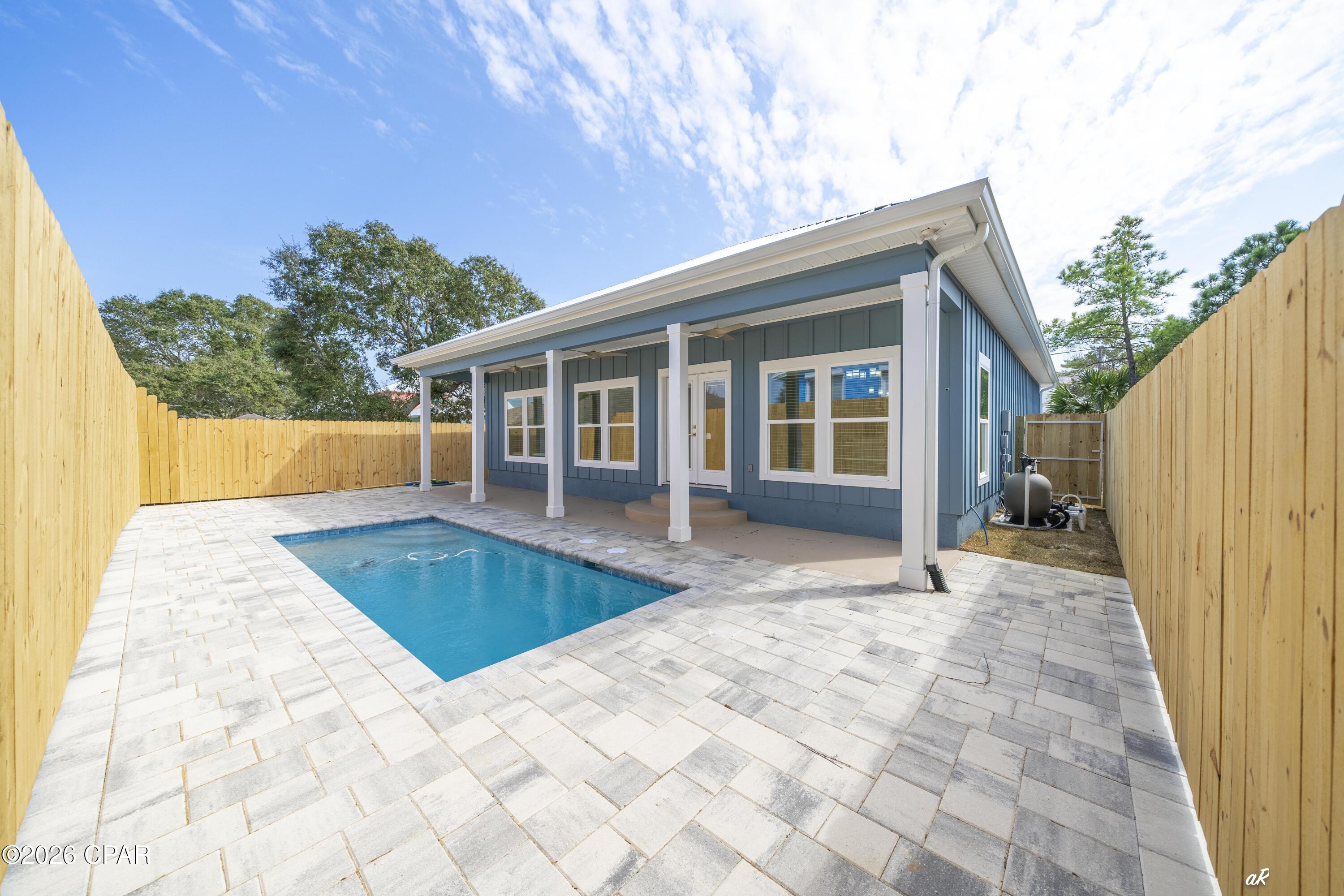 Riviera Beach 1st Add - Residential