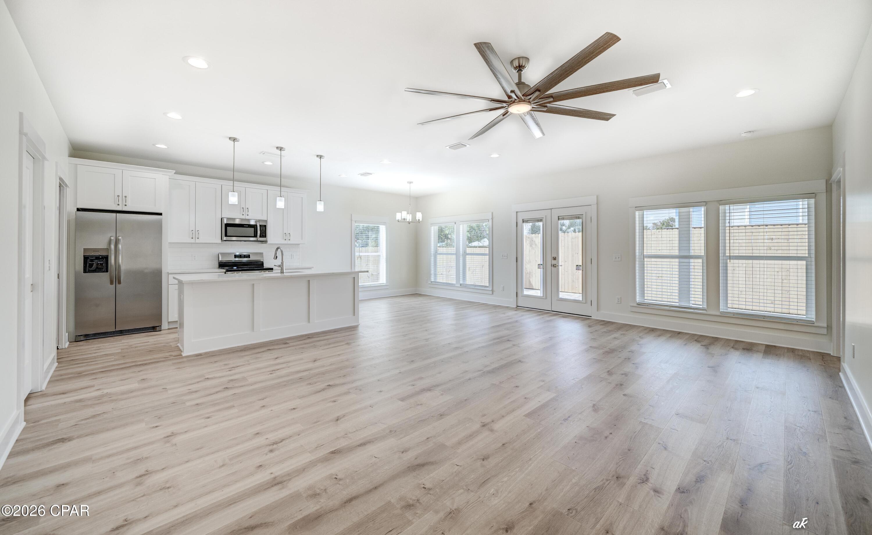 Riviera Beach 1st Add - Residential