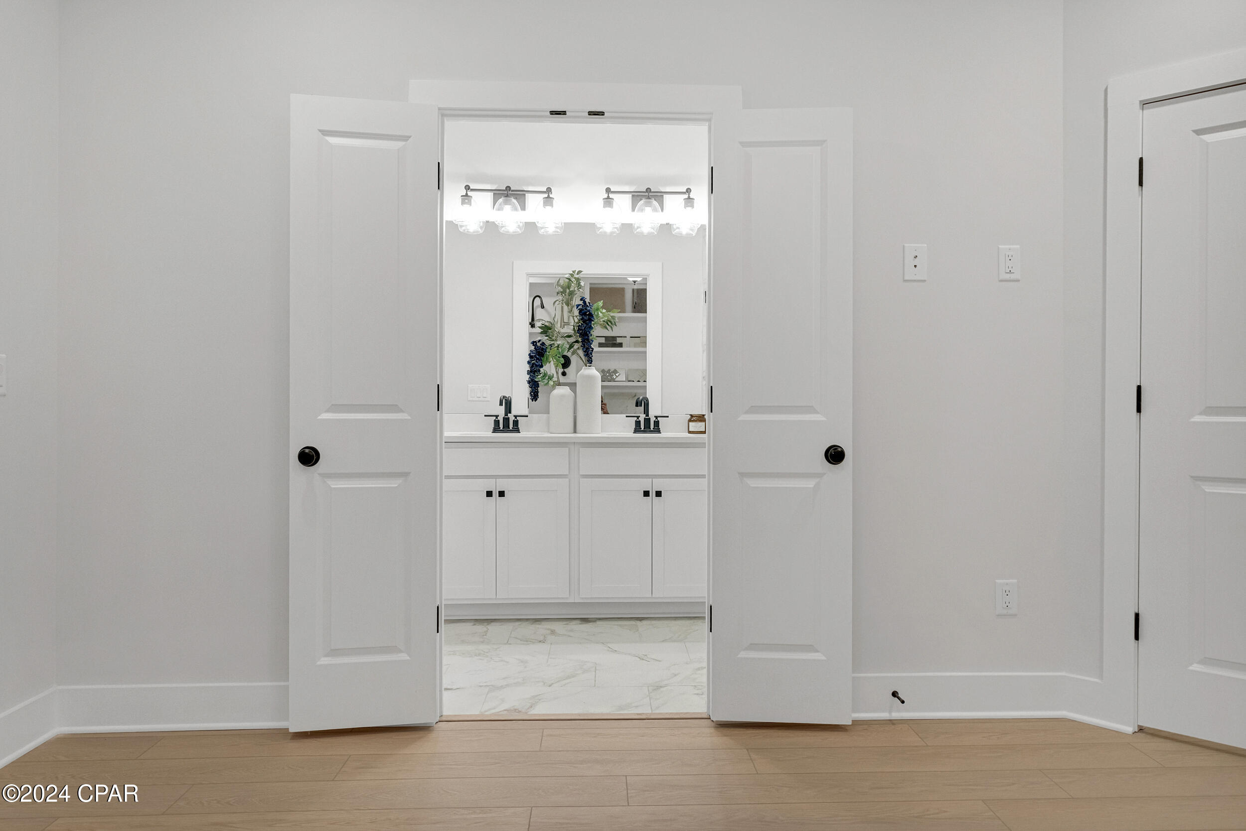 Colonial Landing - Residential