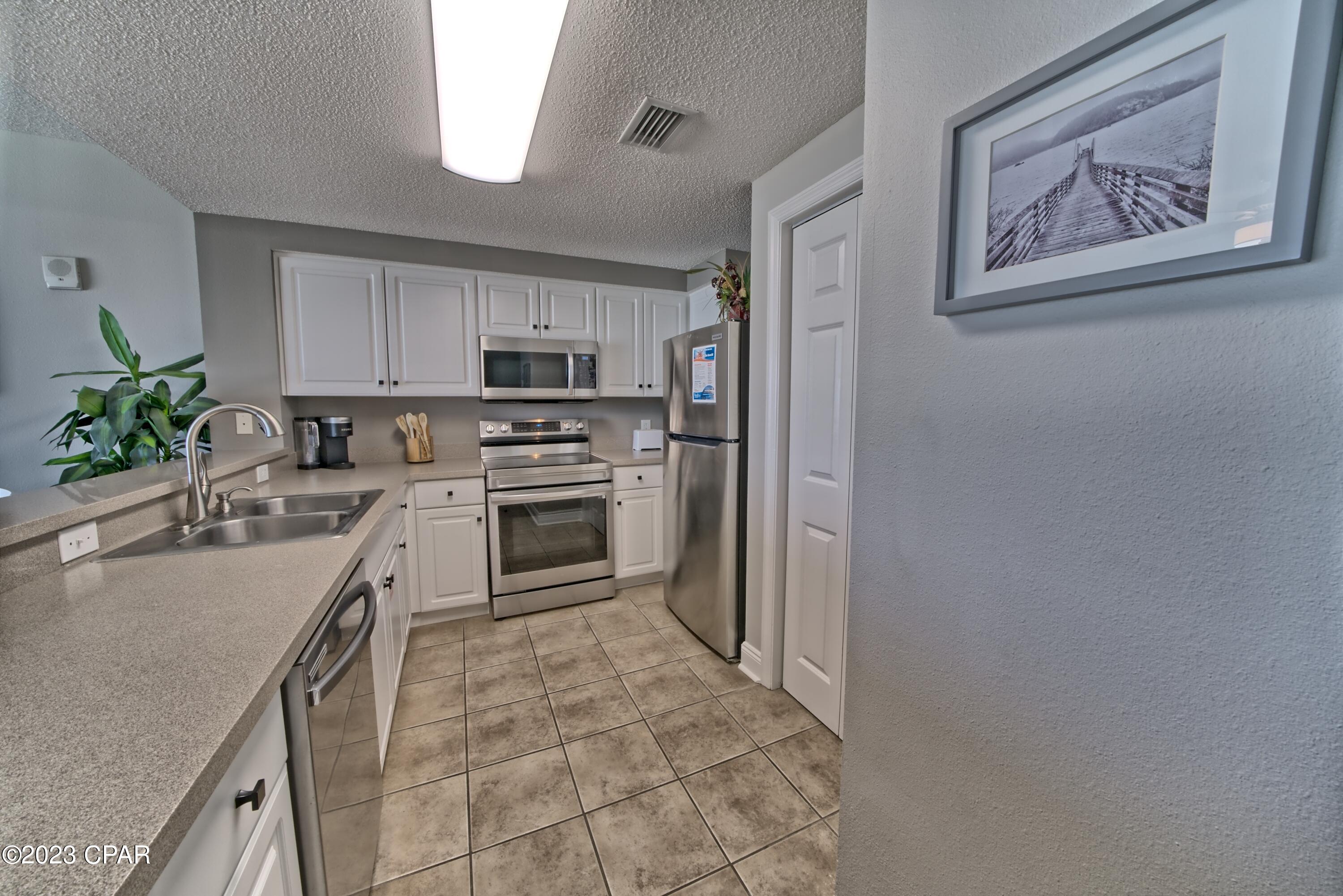 Majestic Beach Tower I - Residential