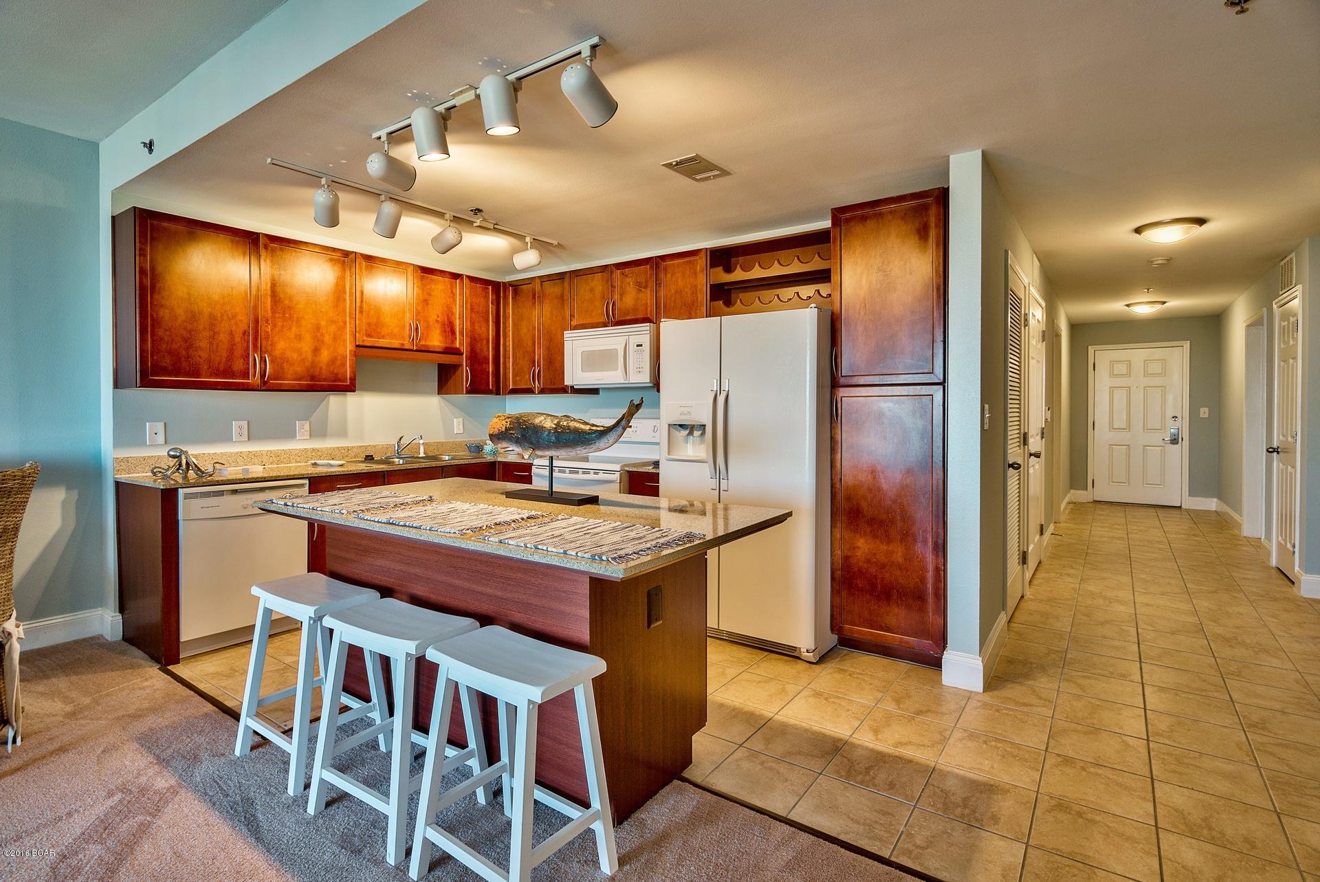 Laketown Wharf - Residential