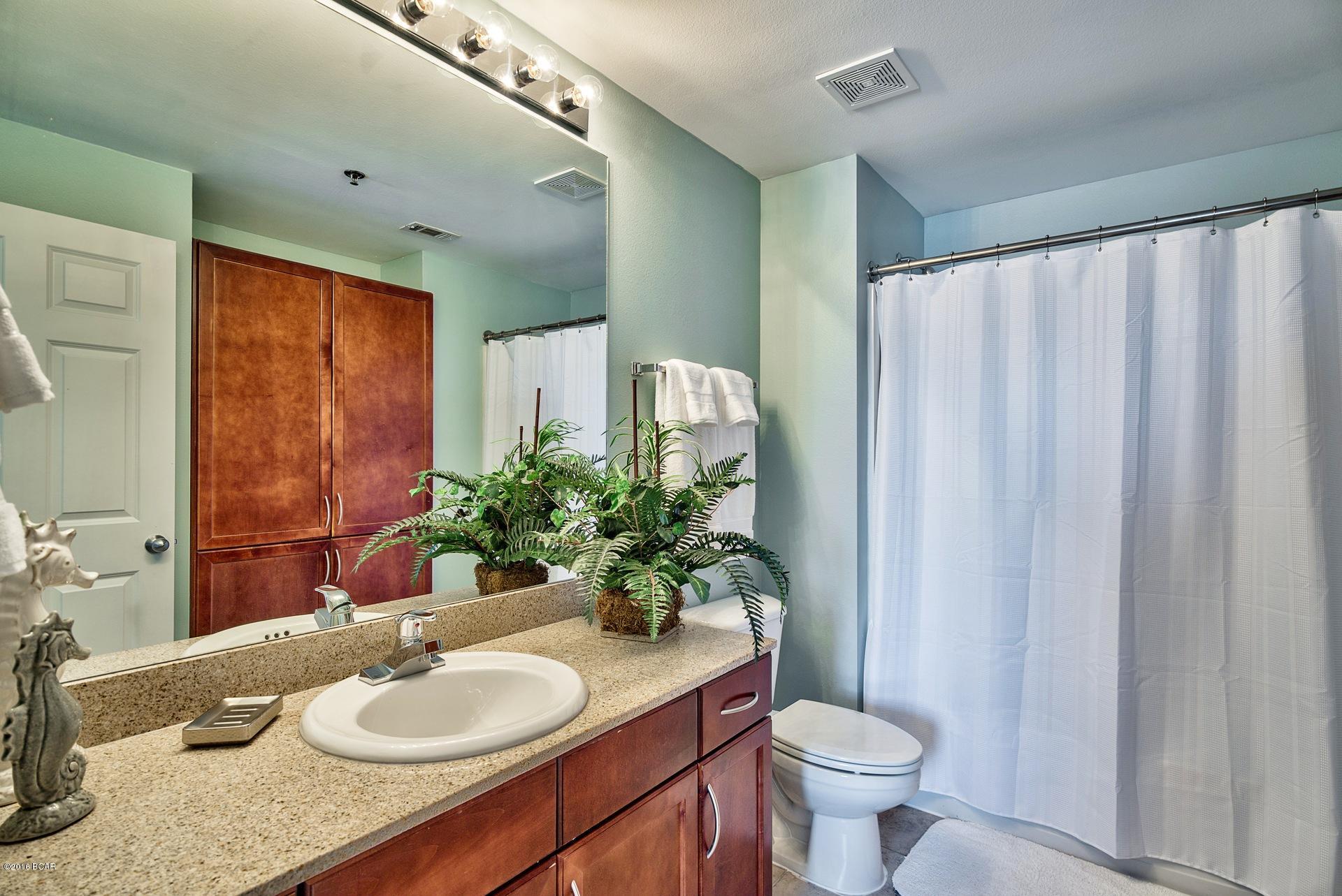 Laketown Wharf - Residential