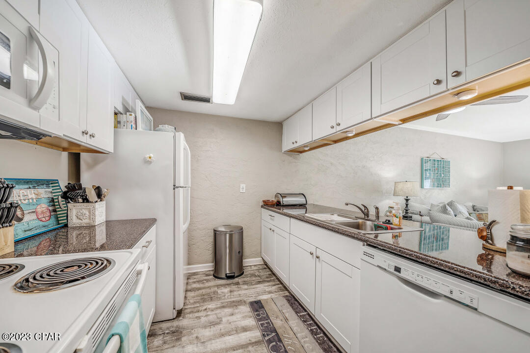 Grand Lagoon Cove Condominium - Residential