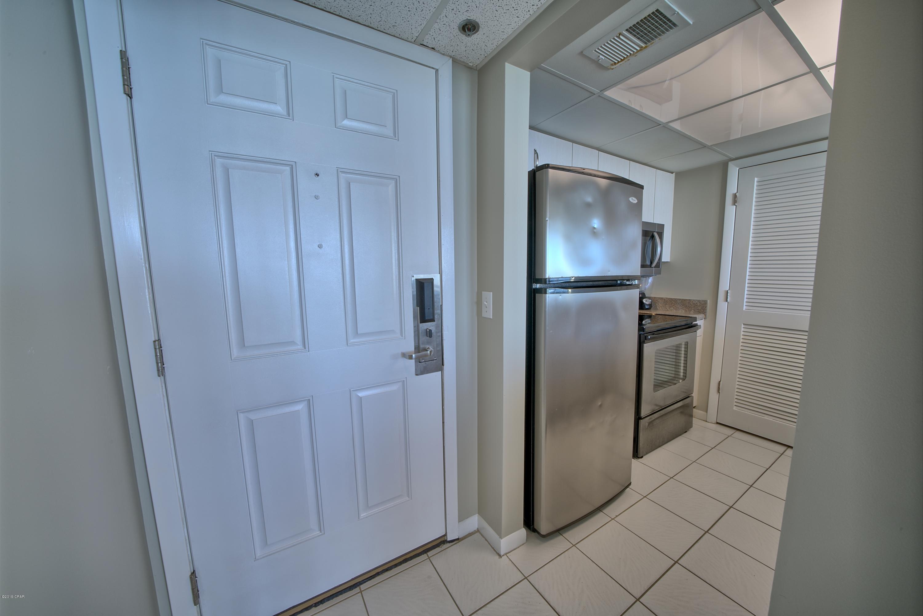 Long Beach Towers III - Residential