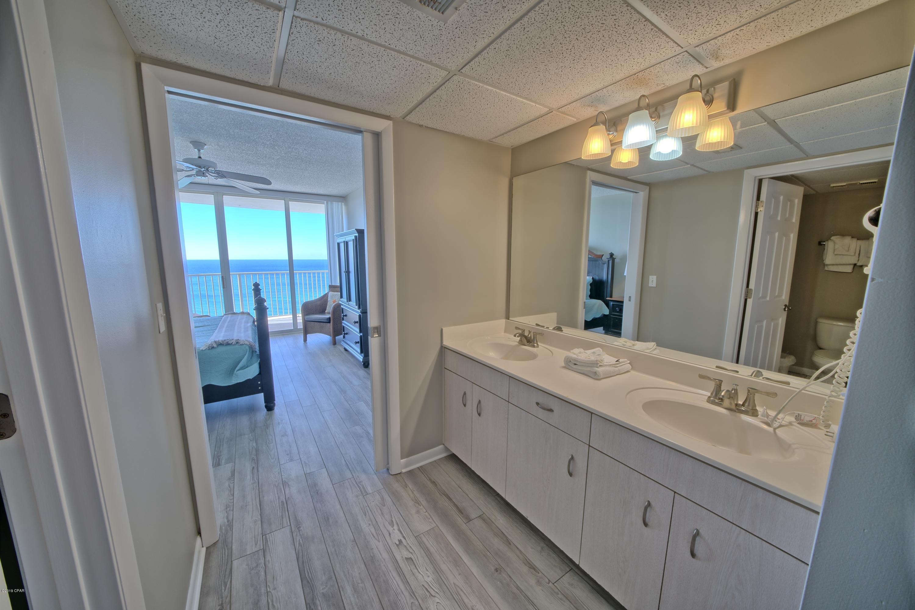 Long Beach Towers III - Residential