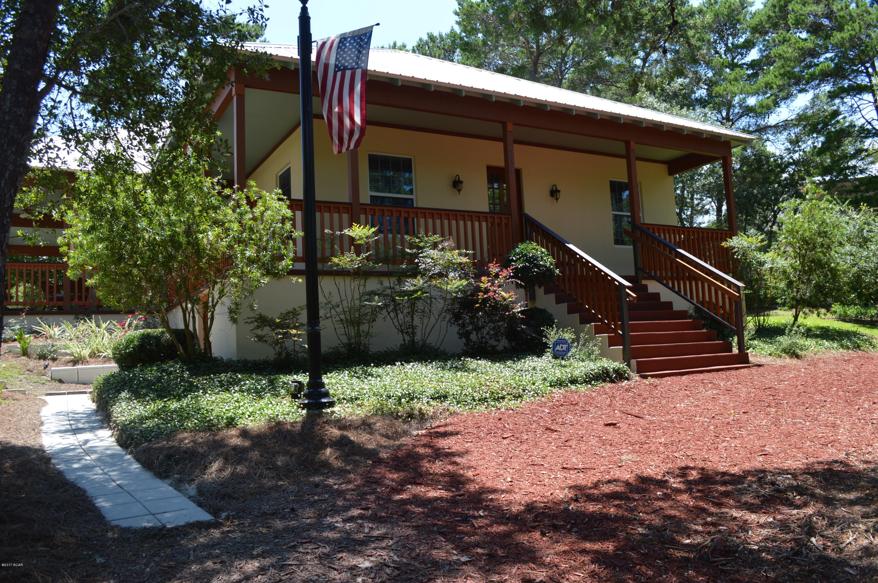 Lake Shore Estates - Residential