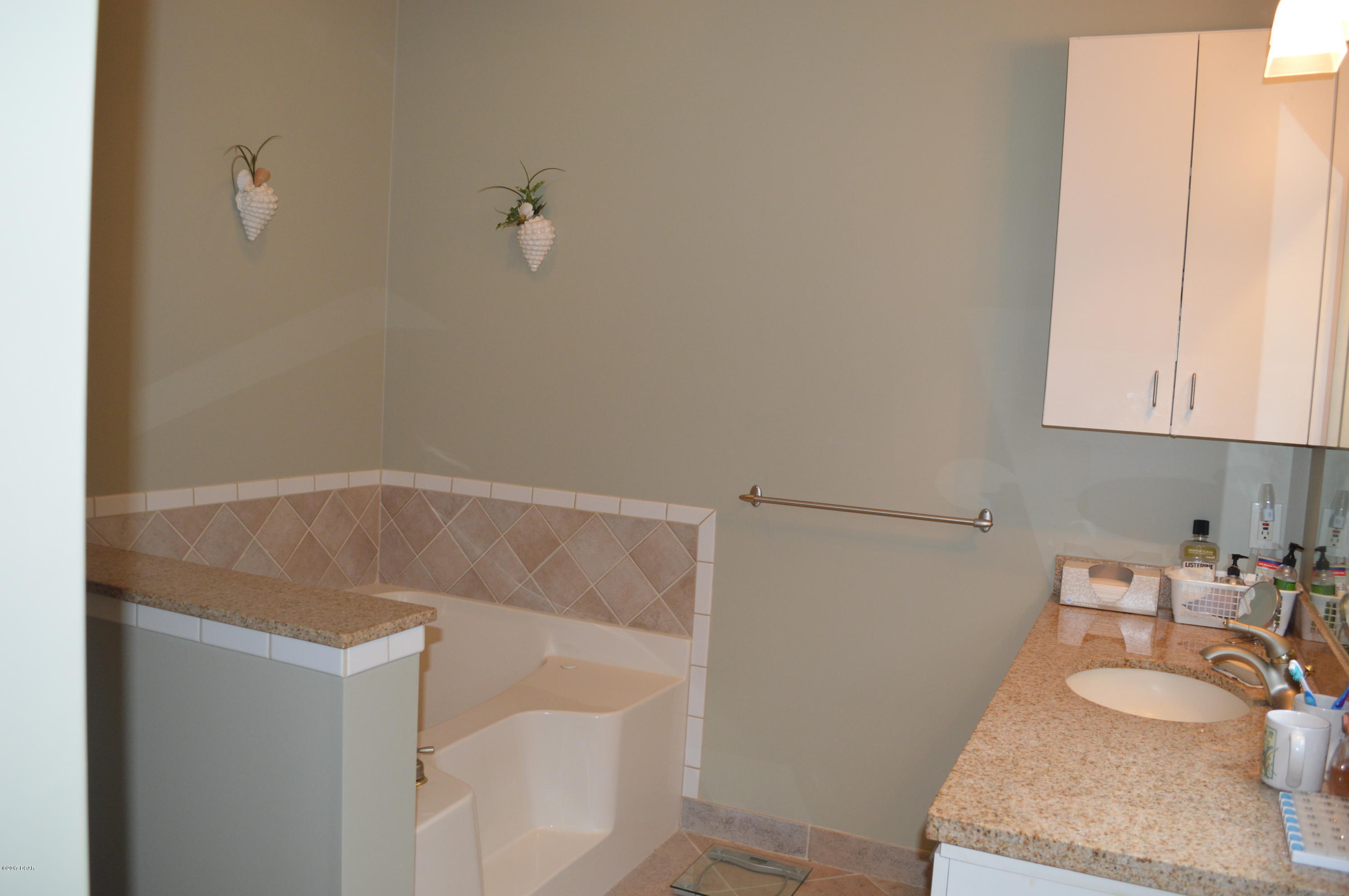 Lake Shore Estates - Residential