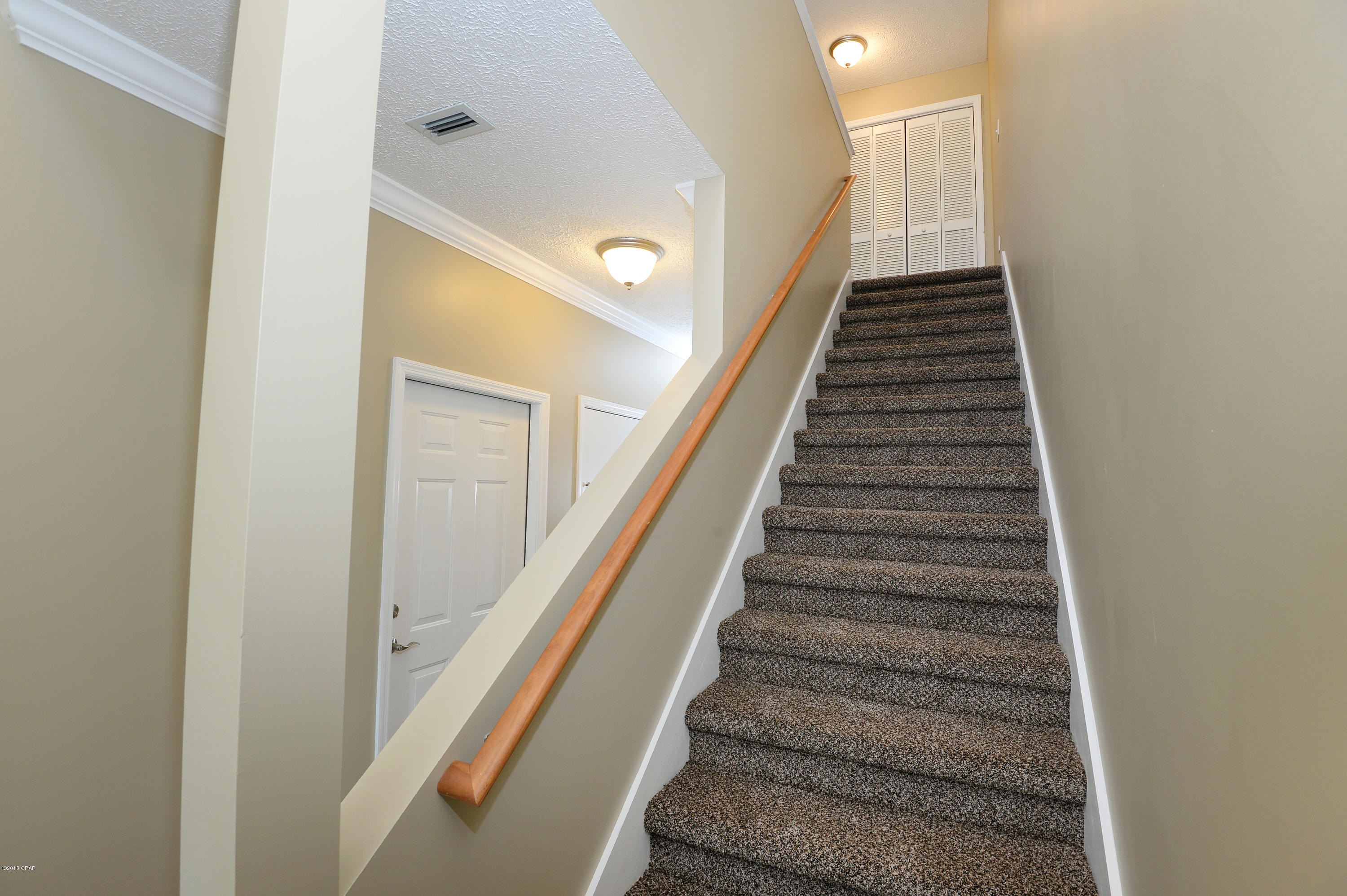 North Lagoon Oaks 7th Add - Residential