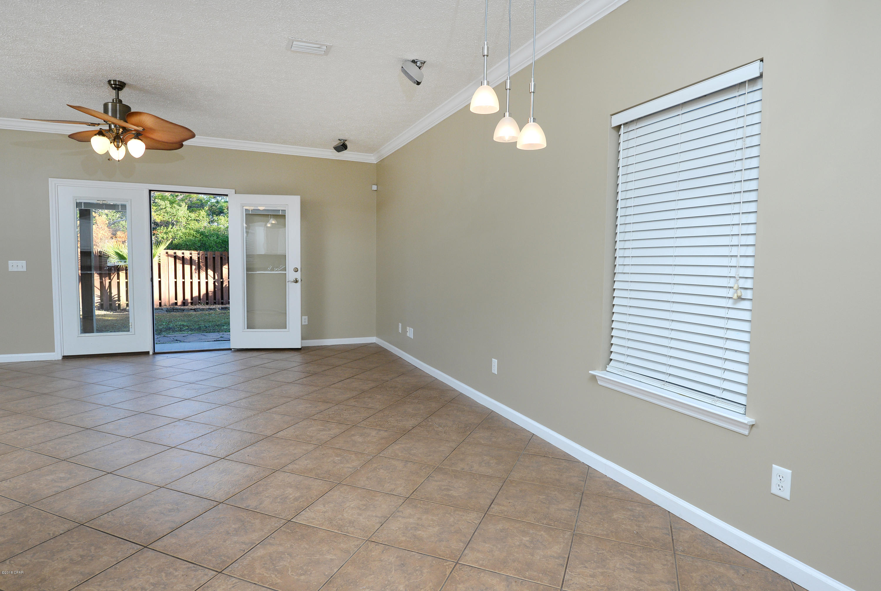 North Lagoon Oaks 7th Add - Residential