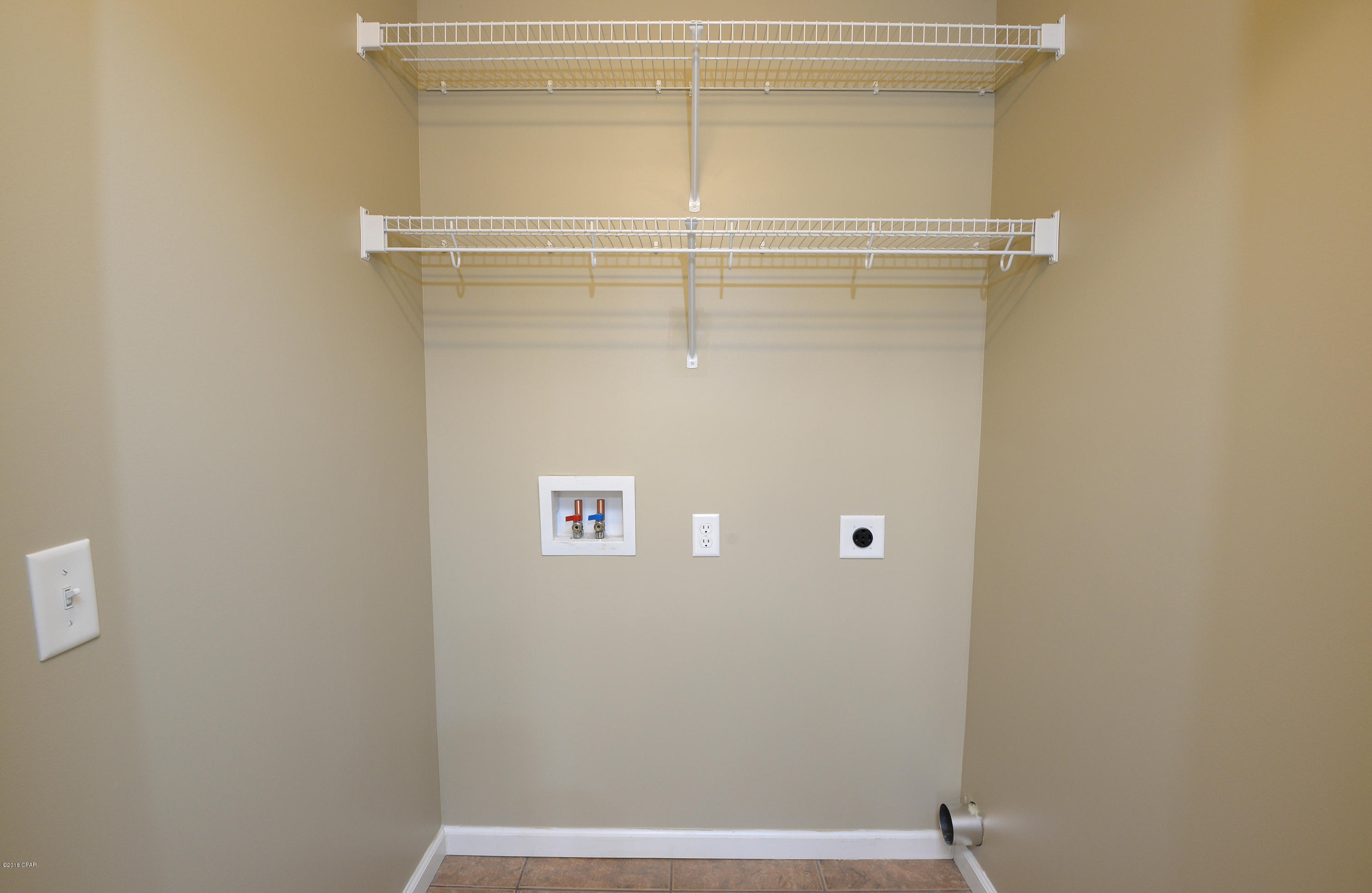 North Lagoon Oaks 7th Add - Residential