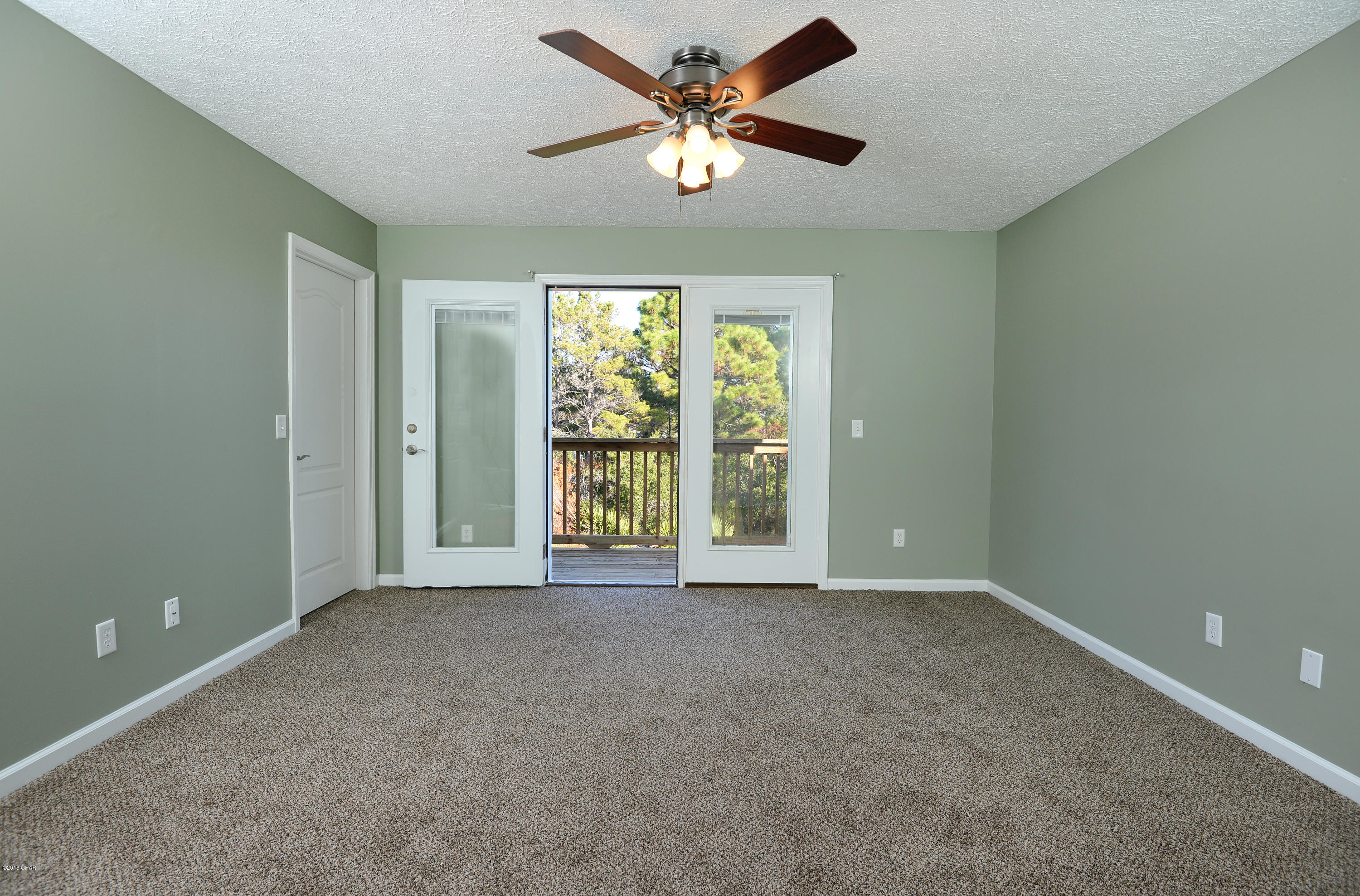 North Lagoon Oaks 7th Add - Residential