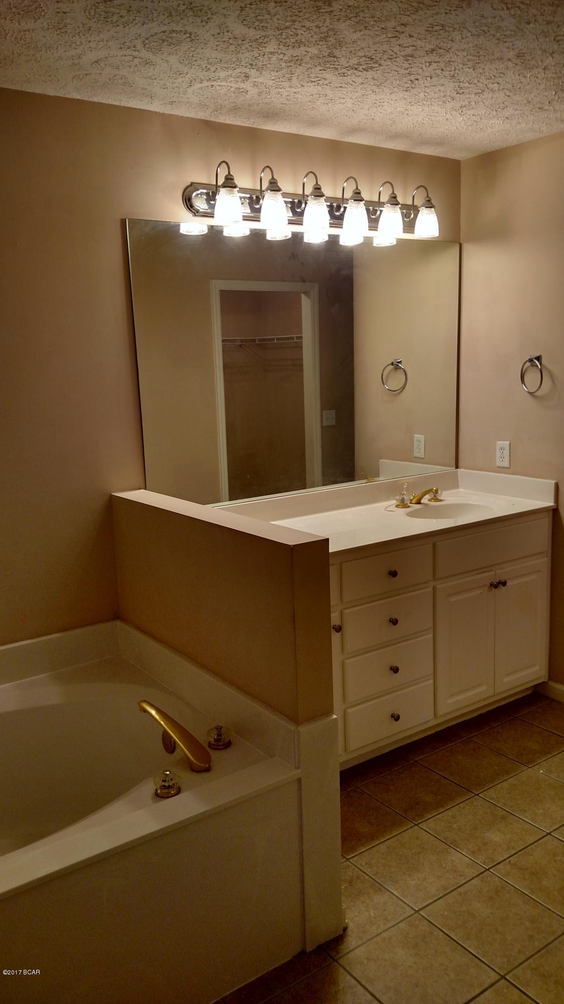 Hidden Pines Phase V - Residential Lease