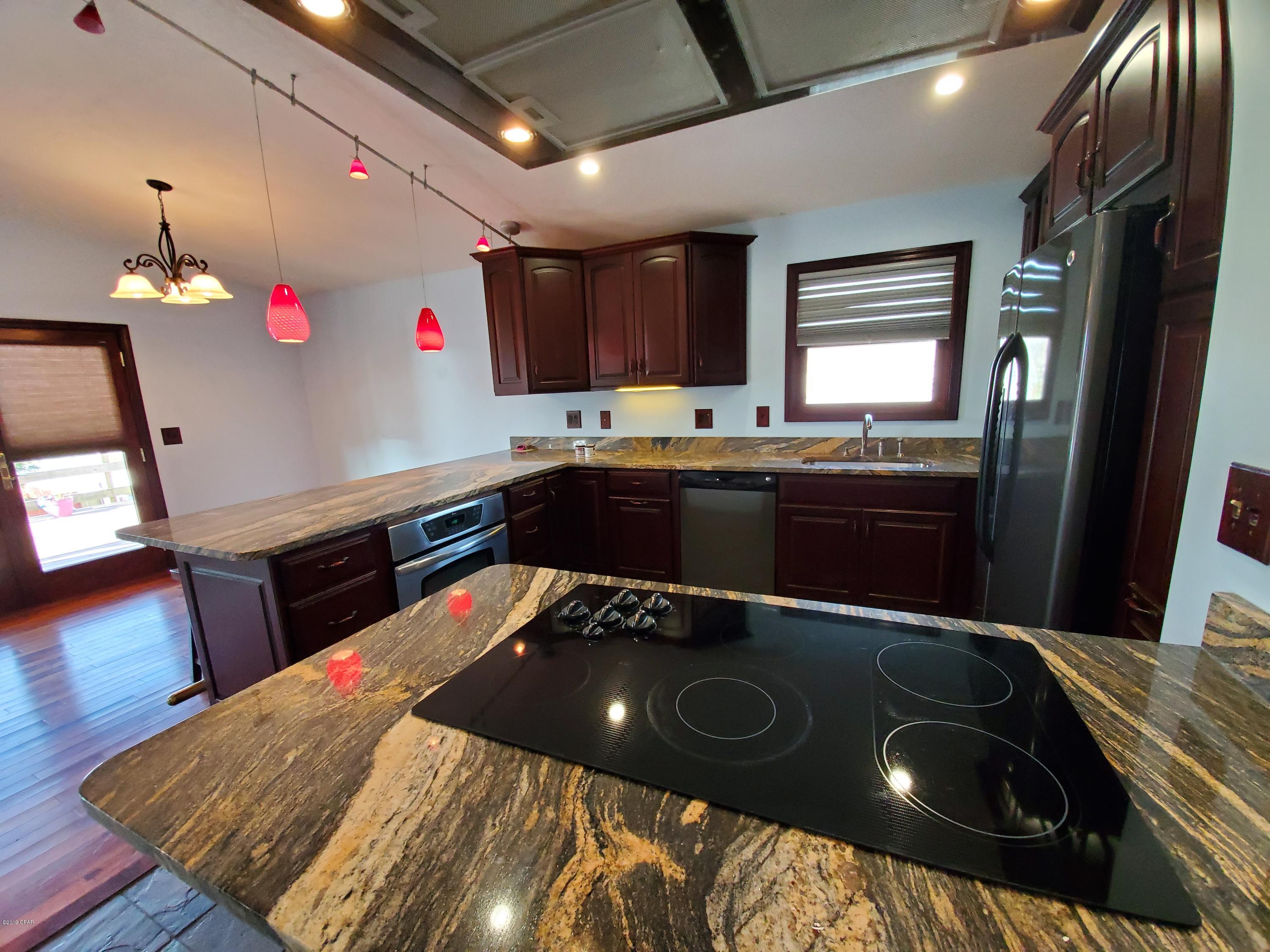 [No Recorded Subdiv] - Residential Lease