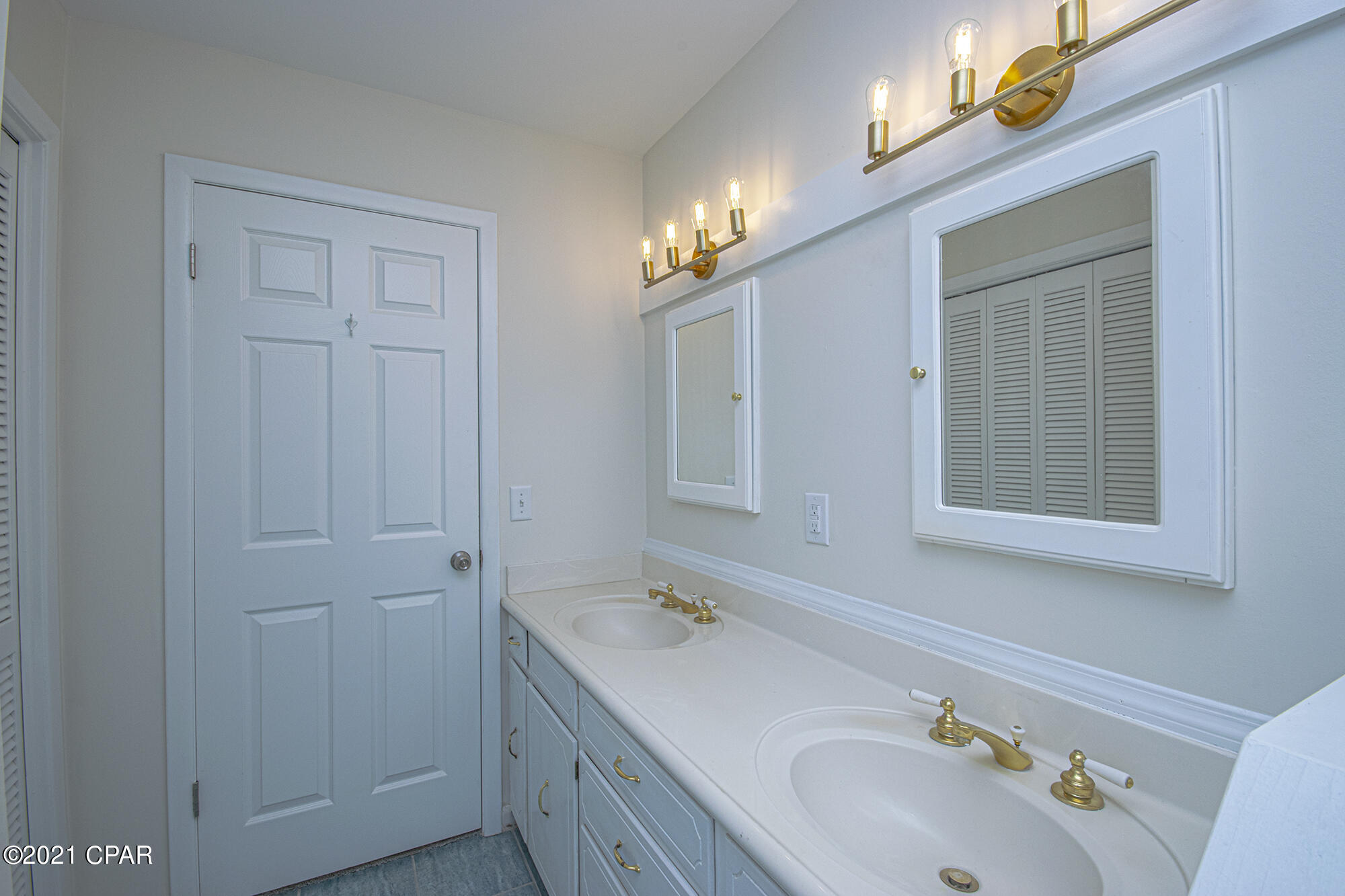 Kings Point - Residential