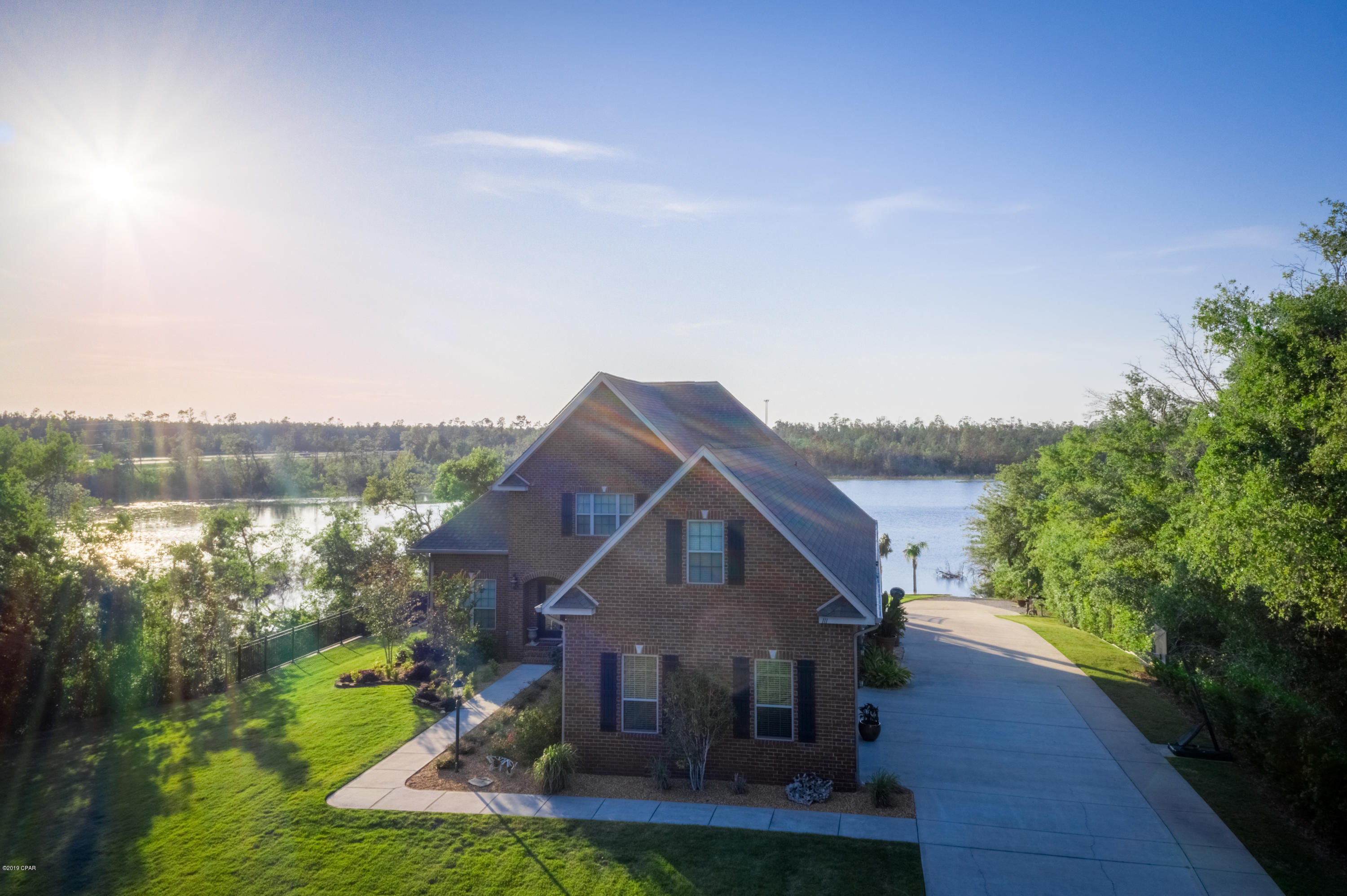 Lake Merial - Residential