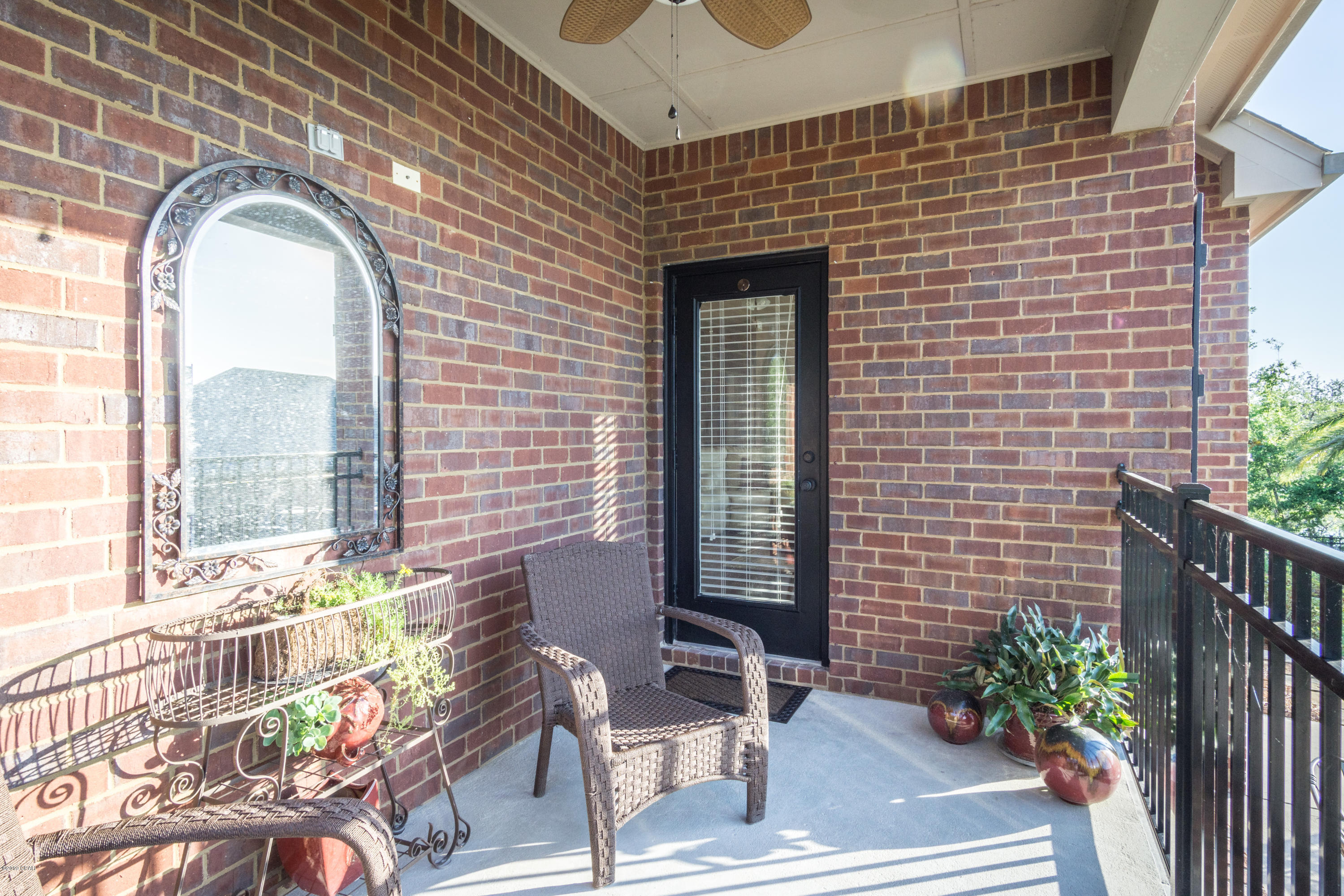 Lake Merial - Residential