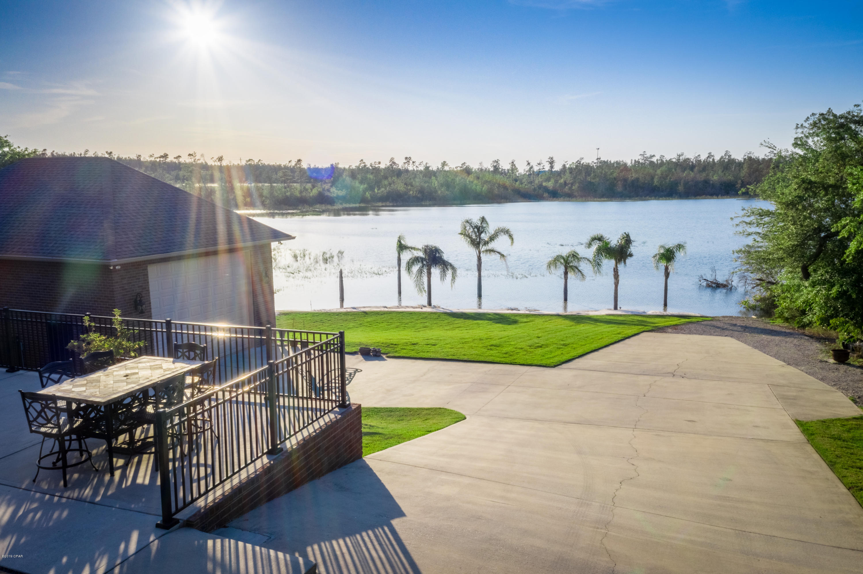 Lake Merial - Residential