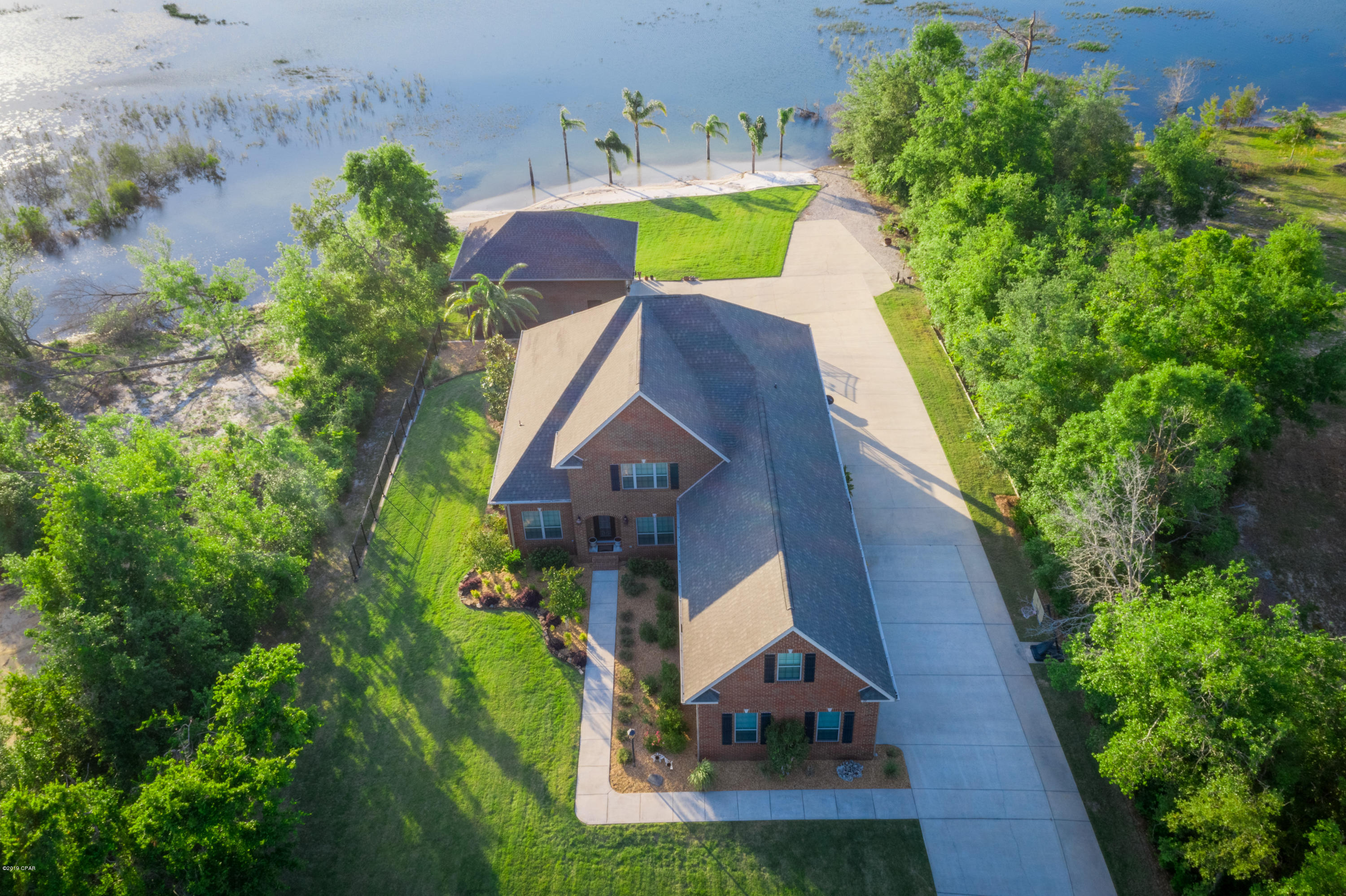 Lake Merial - Residential