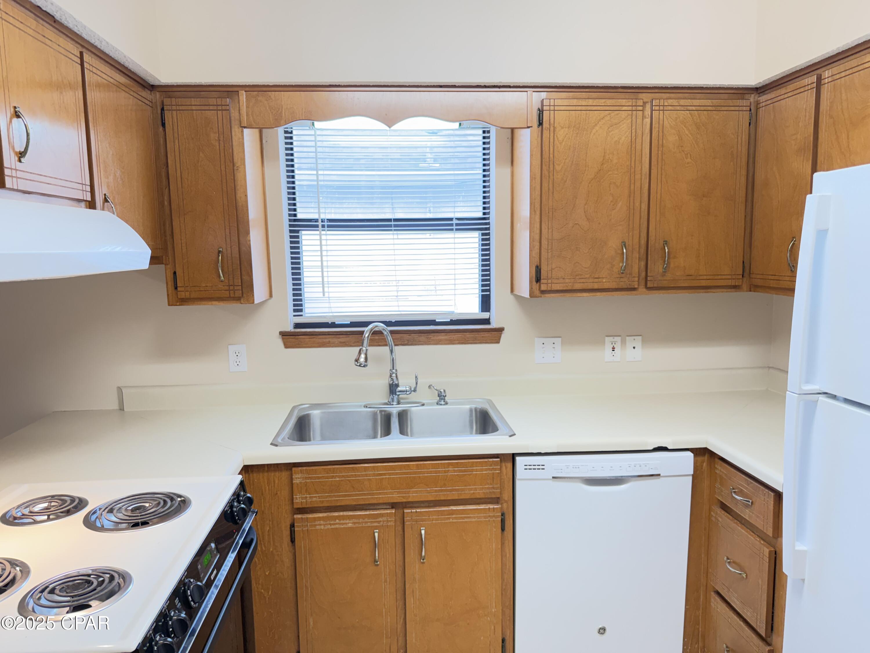 Belaire Estates U-6 - Residential