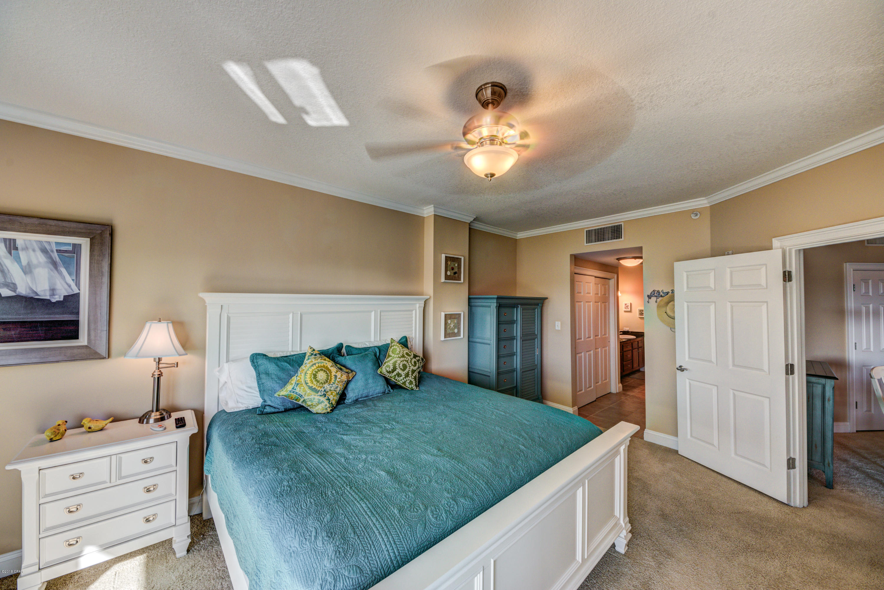 Paradise Shores - Residential