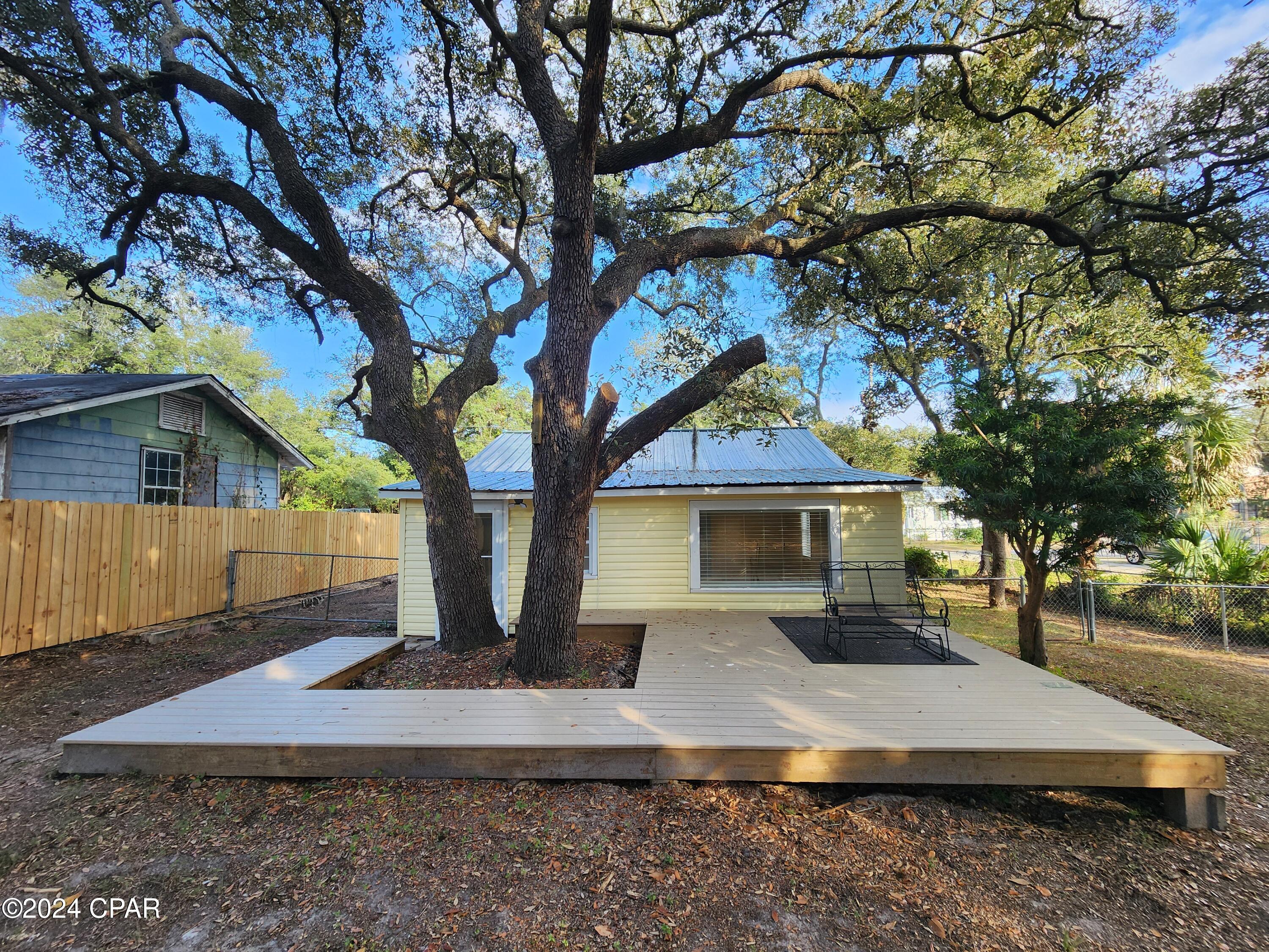 [No Recorded Subdiv] - Residential Lease