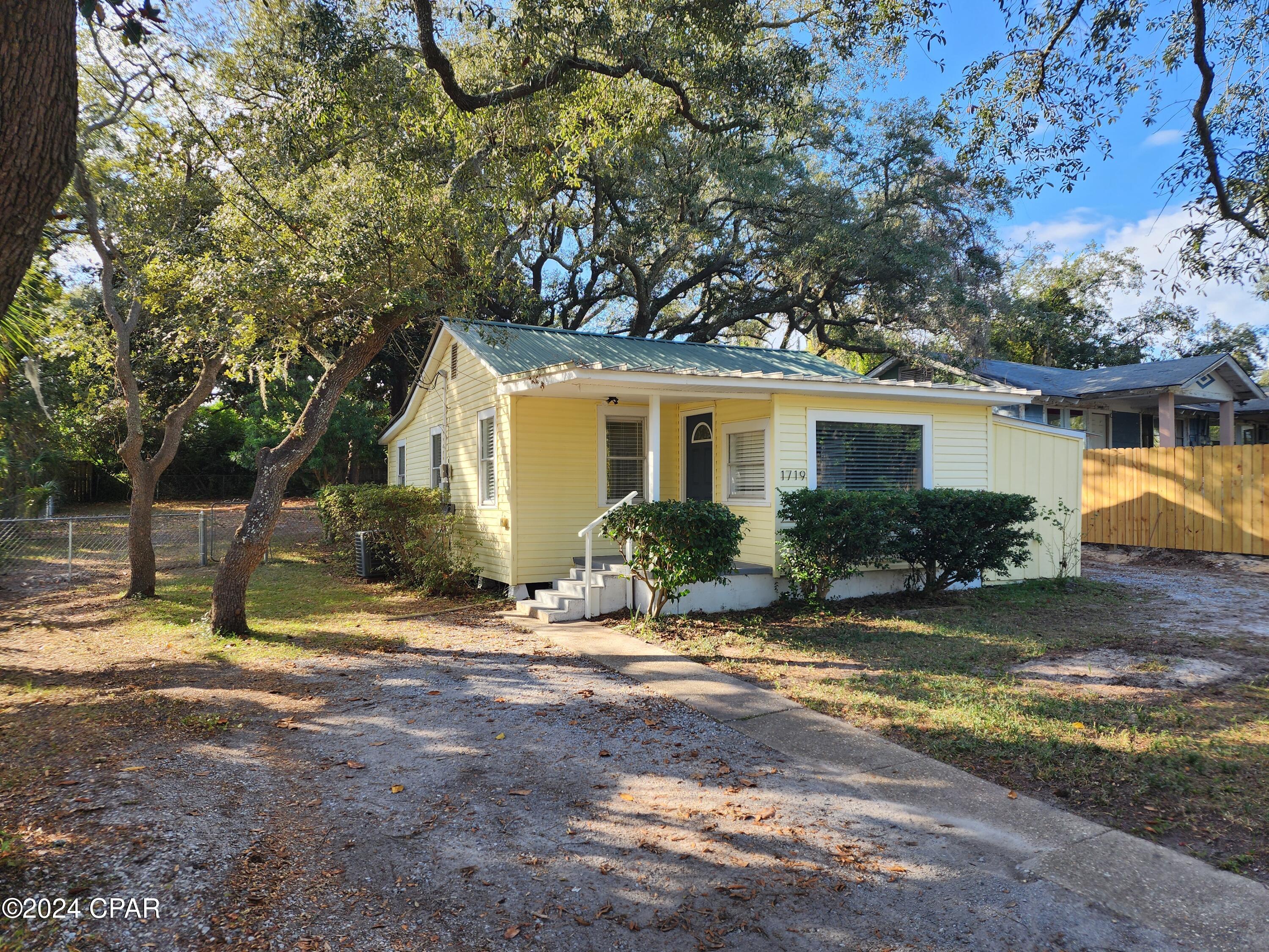 [No Recorded Subdiv] - Residential Lease