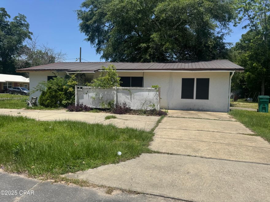 Priced to sell and house is being sold as-is. Please verify all information and sizes for accuracy.