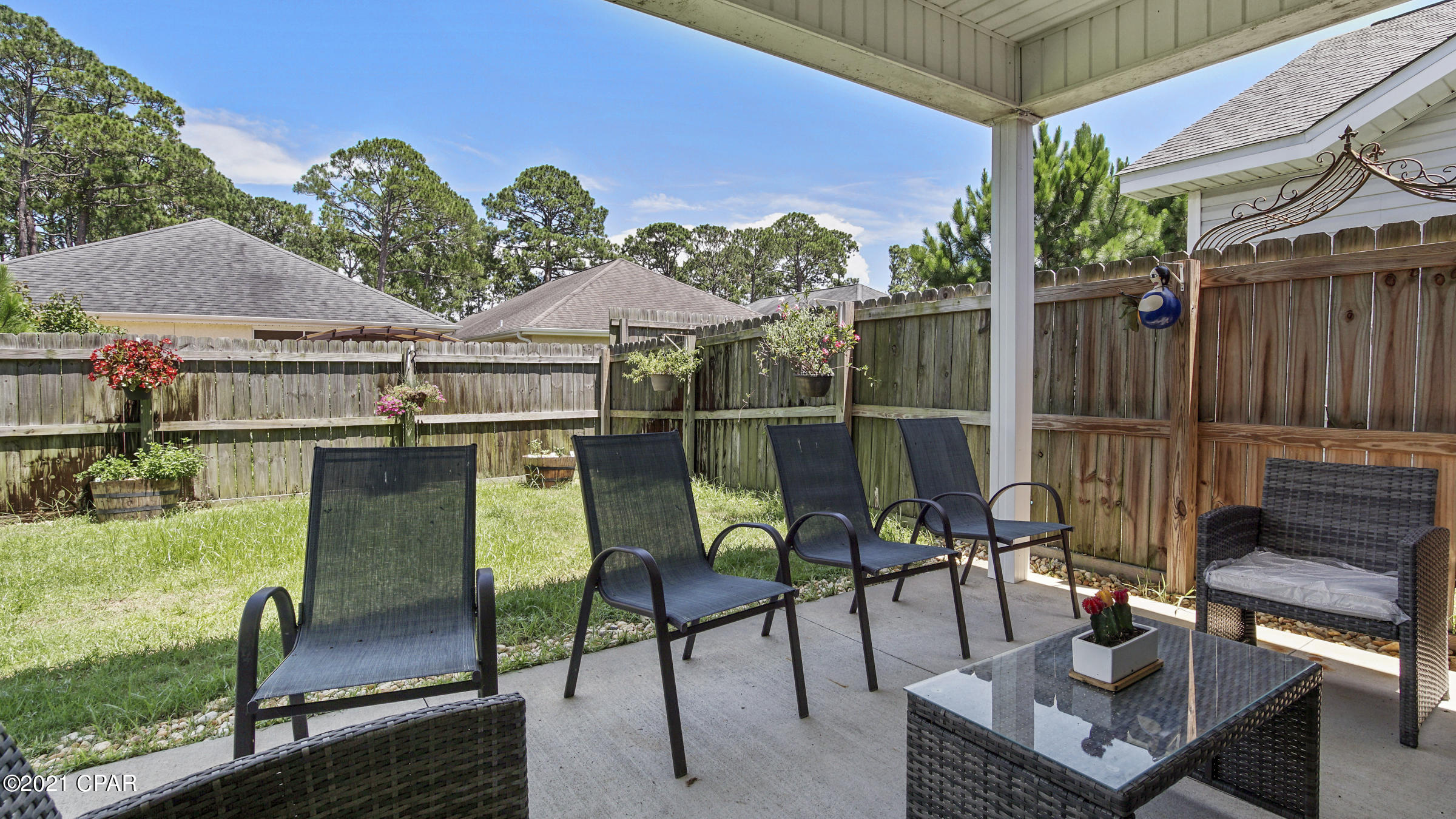 Gardenia Beach - Residential