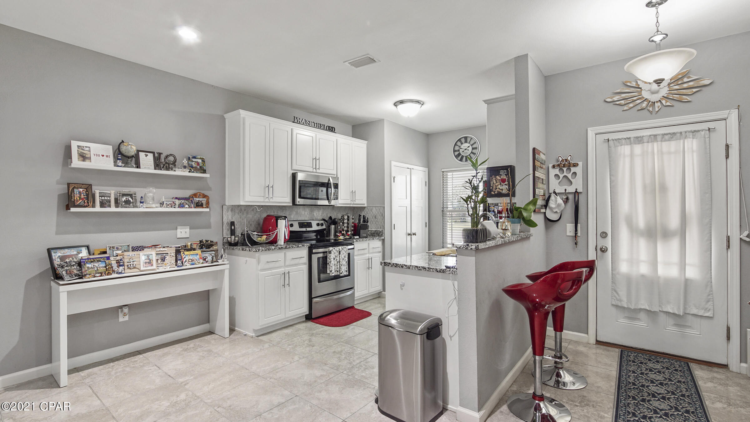 Gardenia Beach - Residential