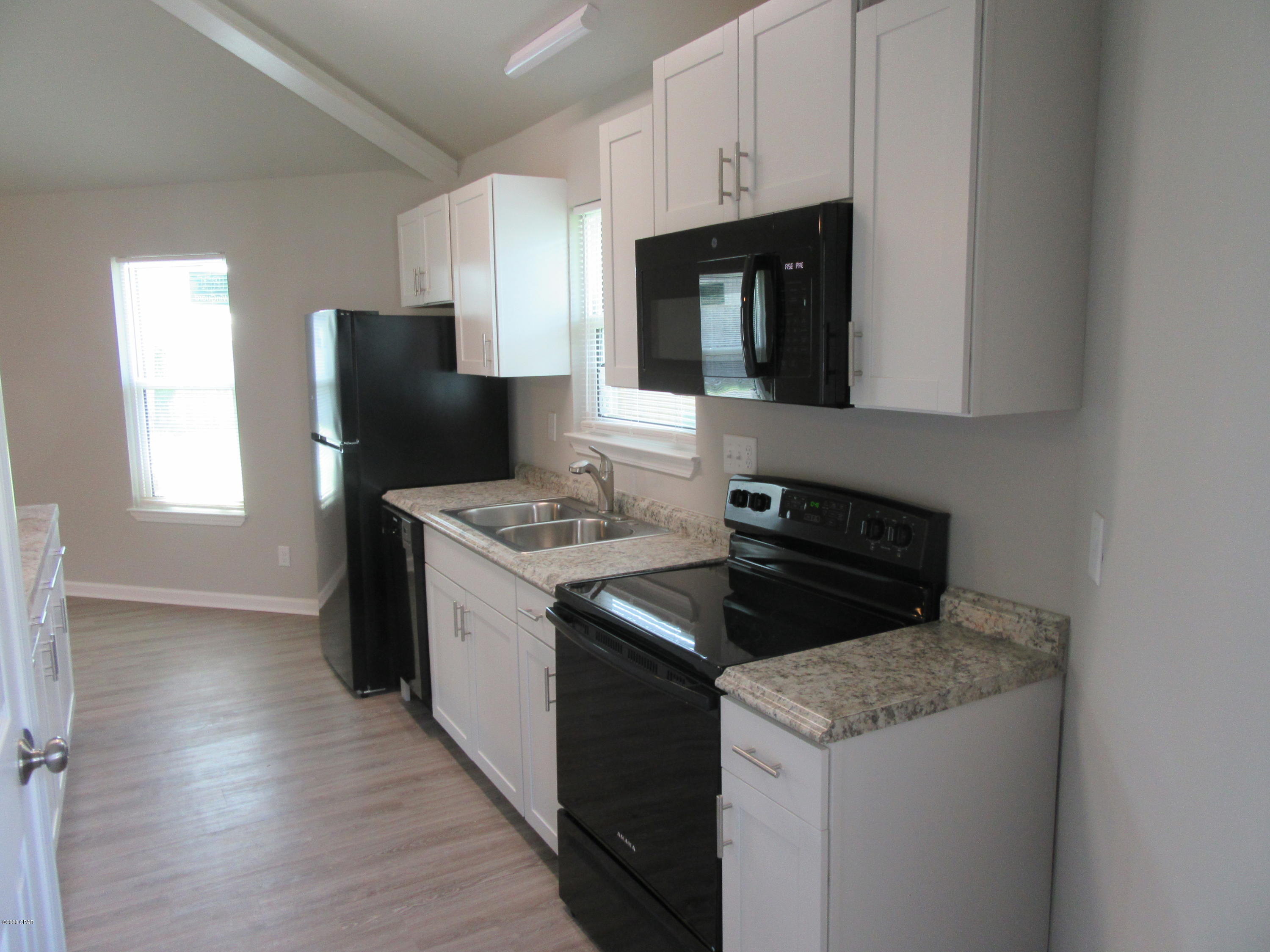 [No Recorded Subdiv] - Residential Lease