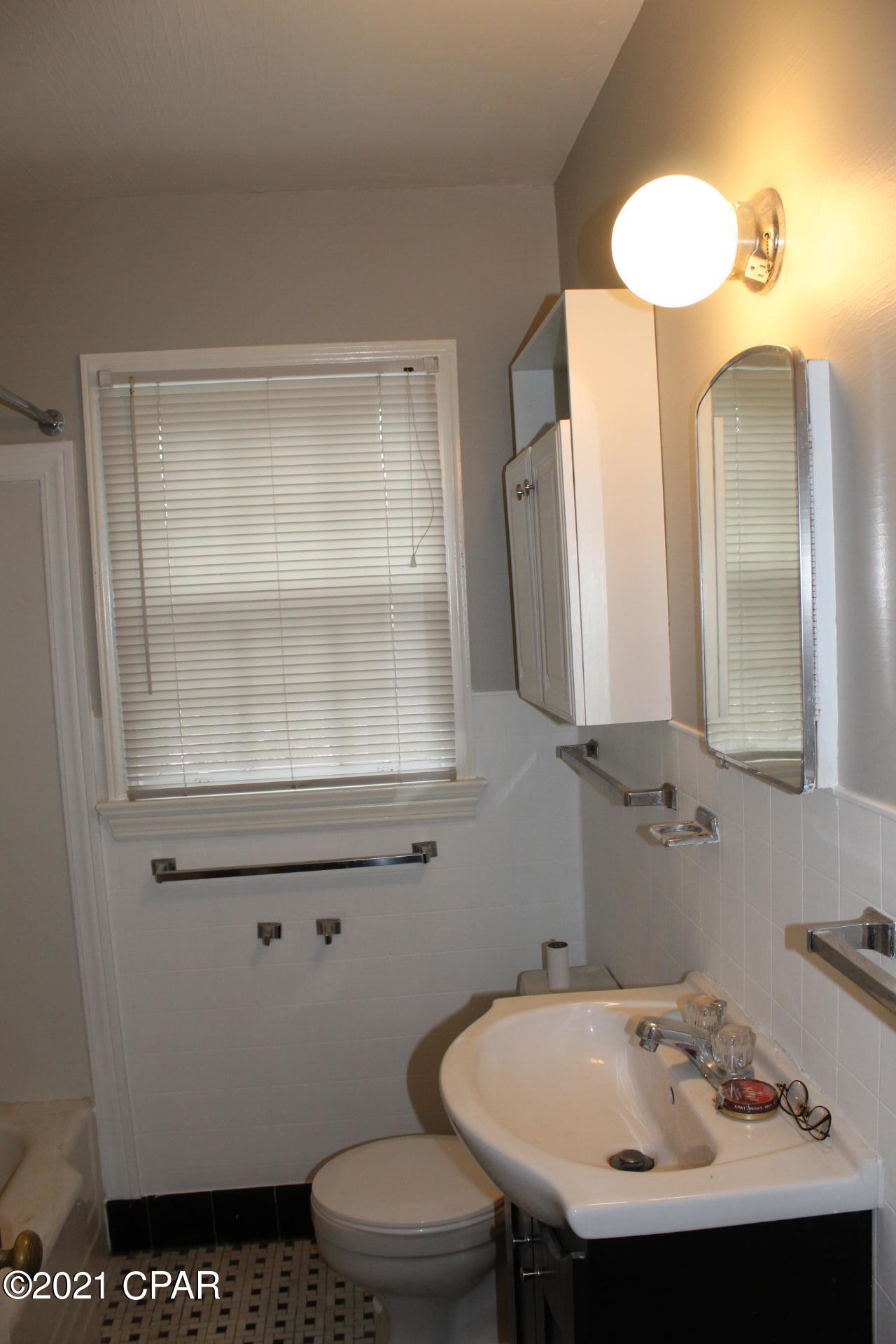 Sudduths 4th Add - Residential Lease