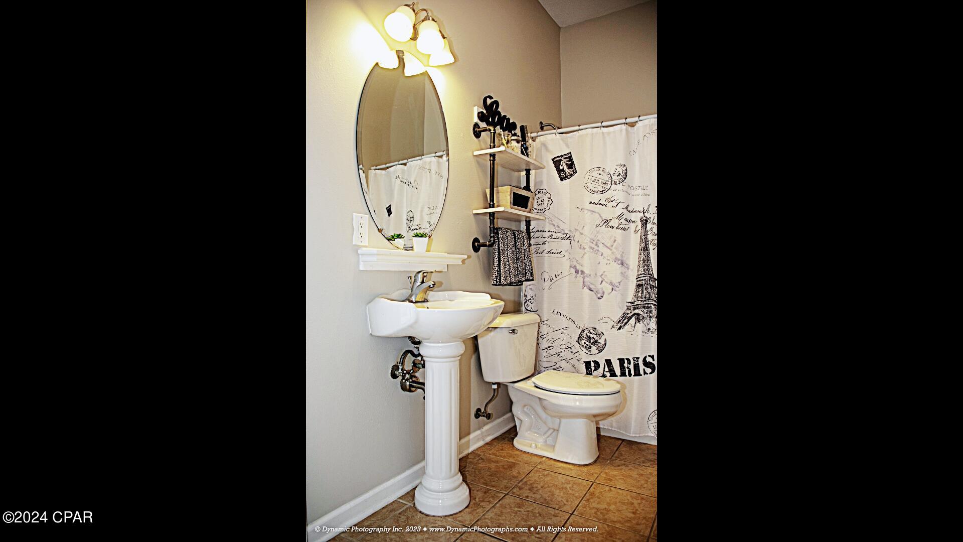 Hawks Landing - Residential