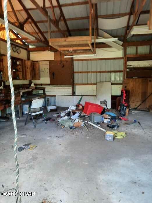 Caravana Manor 1st - Land