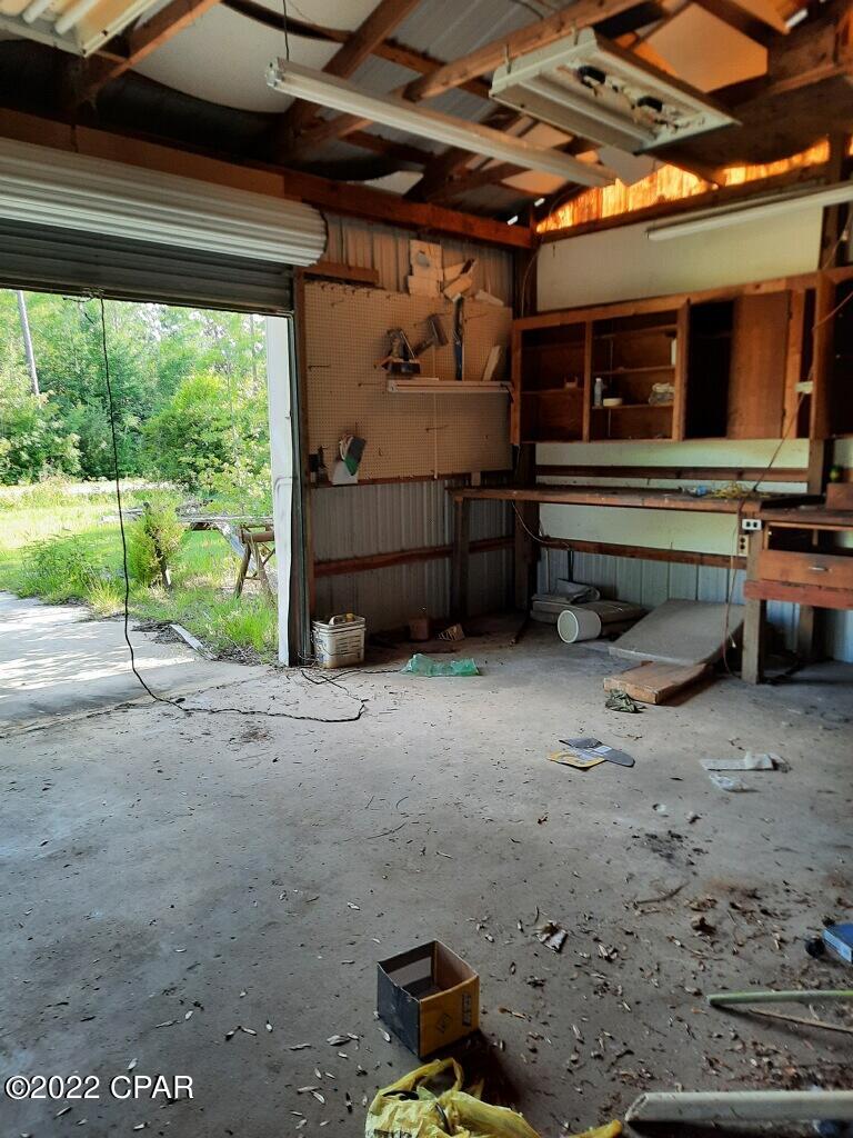 Caravana Manor 1st - Land