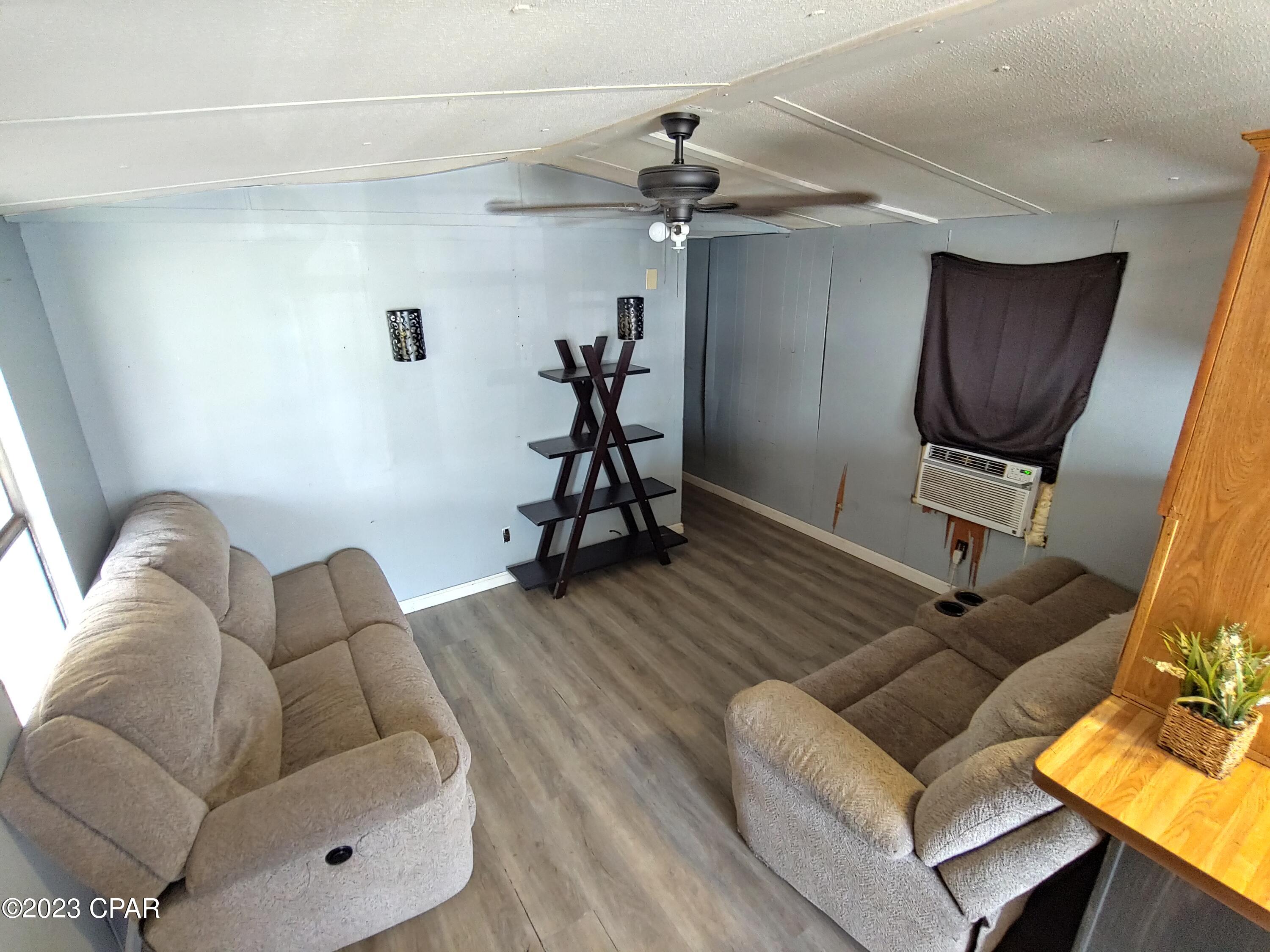 Pinewood Grove Unit 2 - Residential