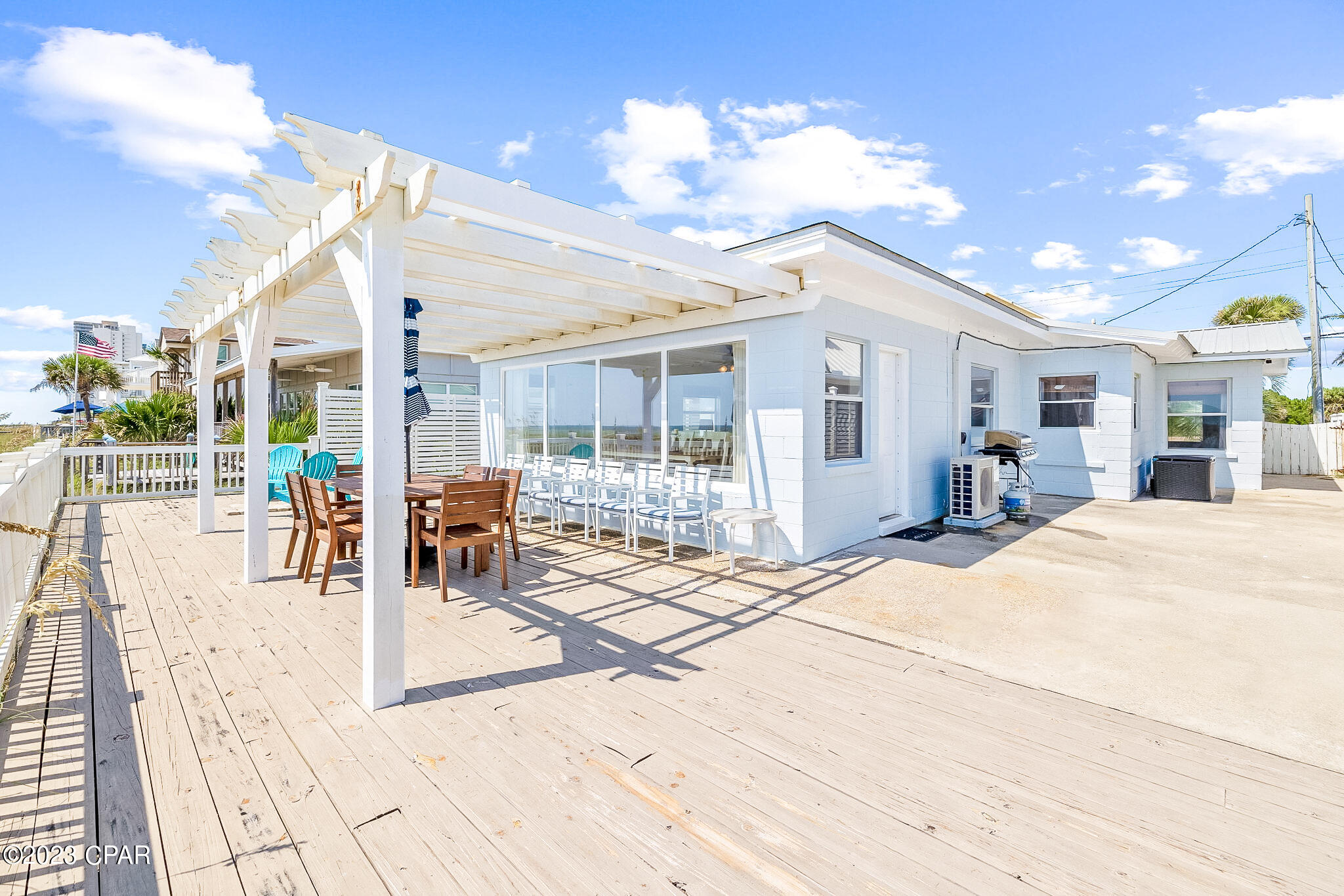 Lullwater Beach - Residential