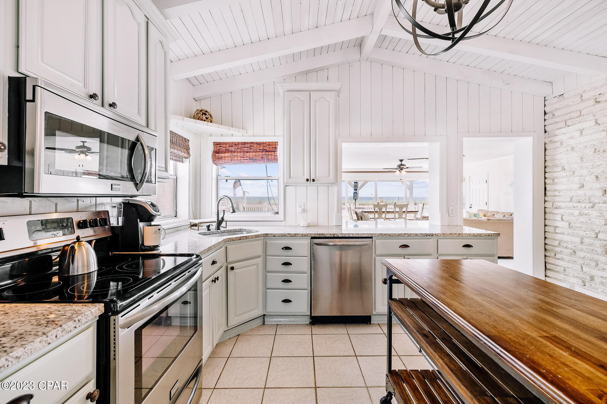 Lullwater Beach - Residential