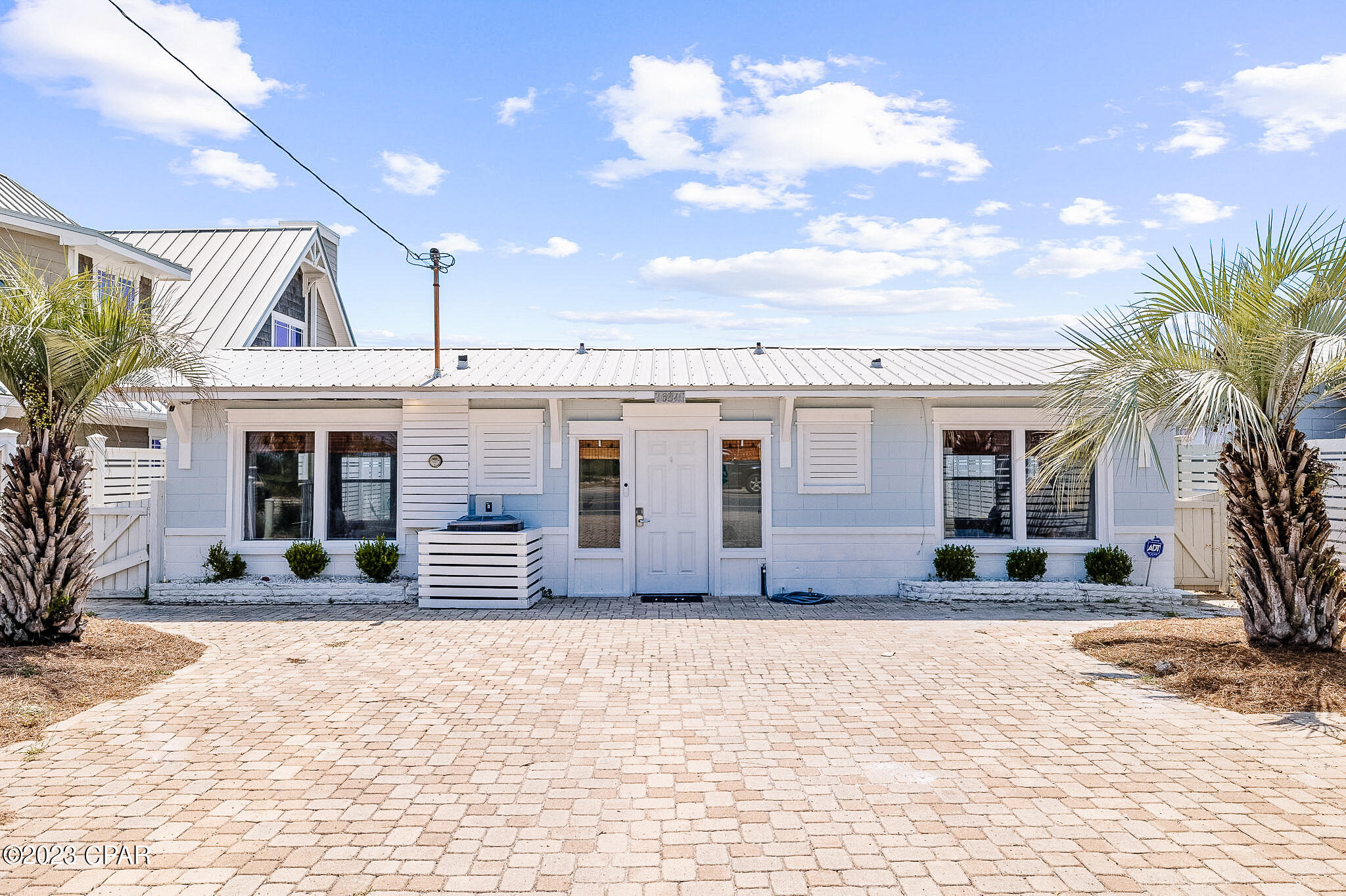 Lullwater Beach - Residential