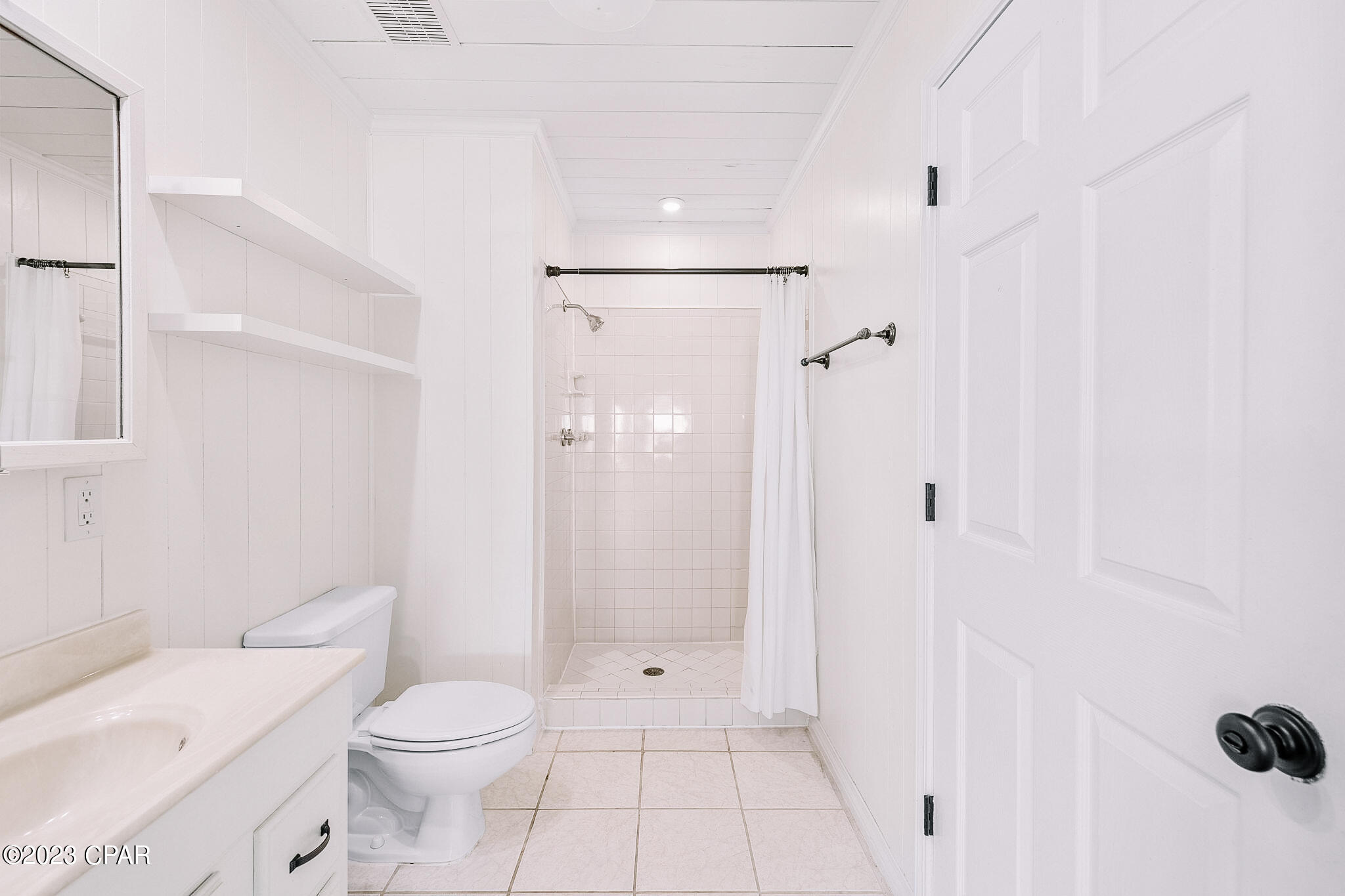 Lullwater Beach - Residential