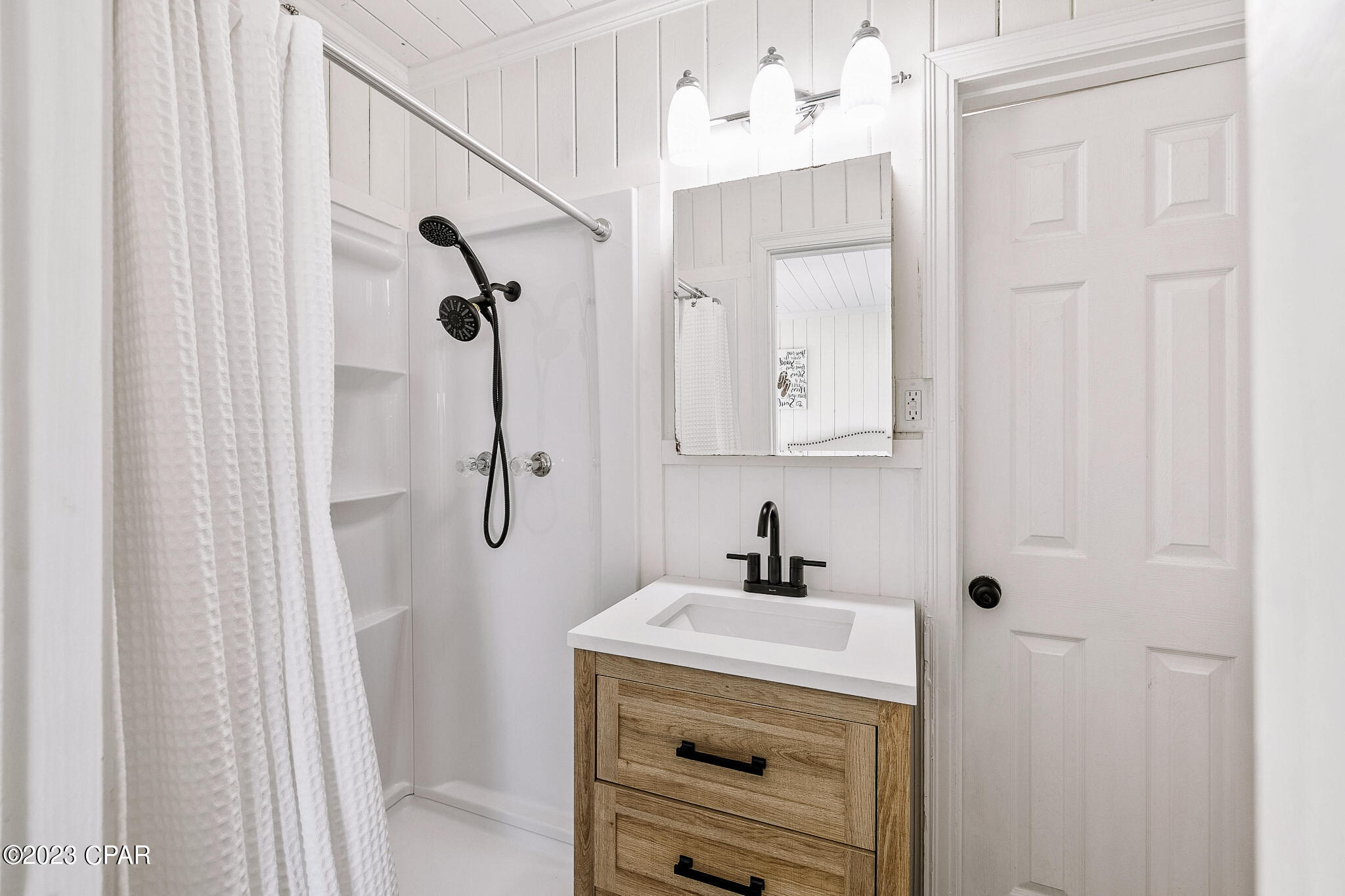 Lullwater Beach - Residential