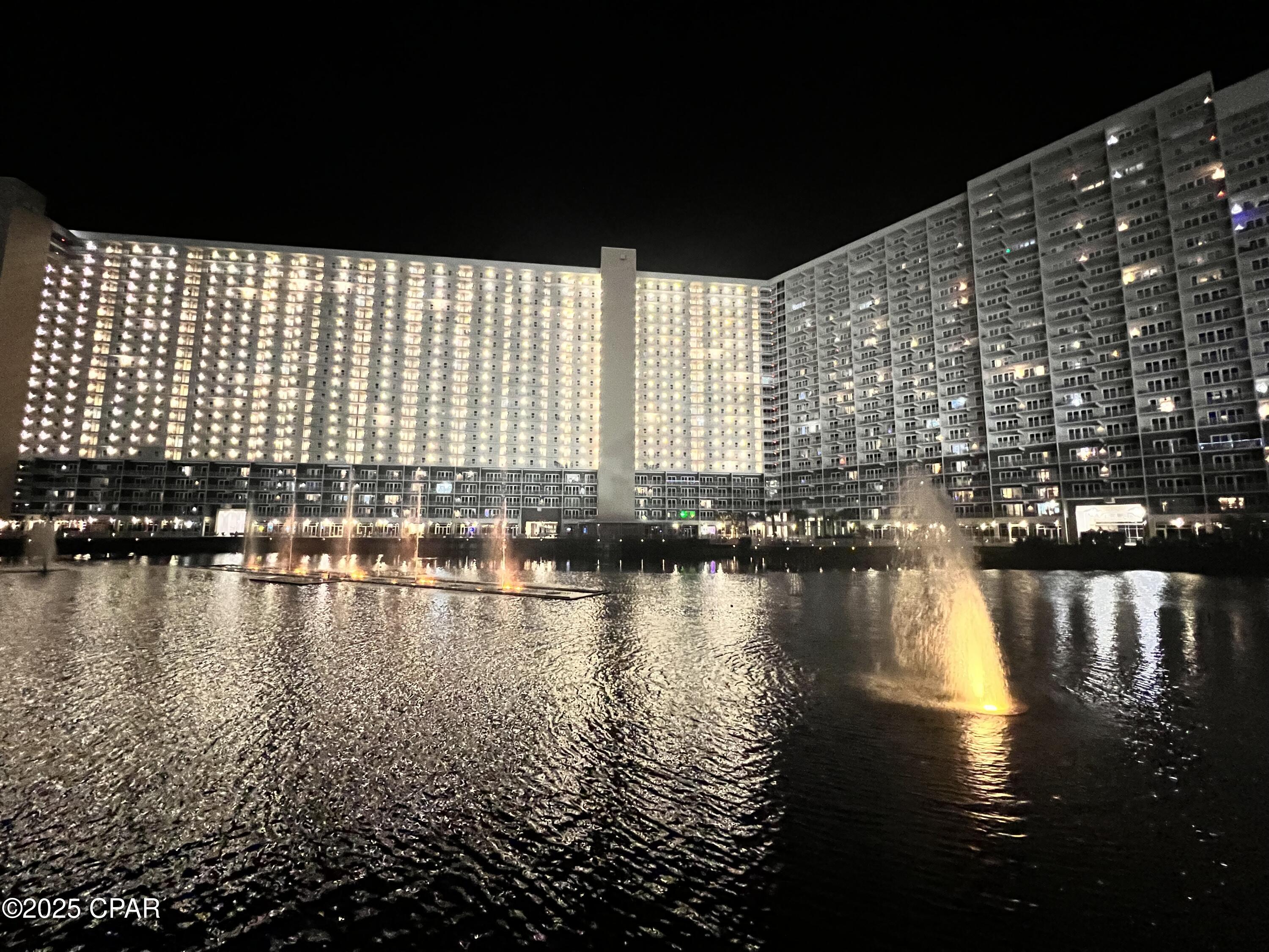 Laketown Wharf - Residential