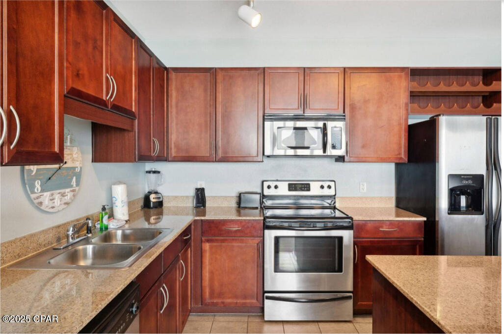 Laketown Wharf - Residential