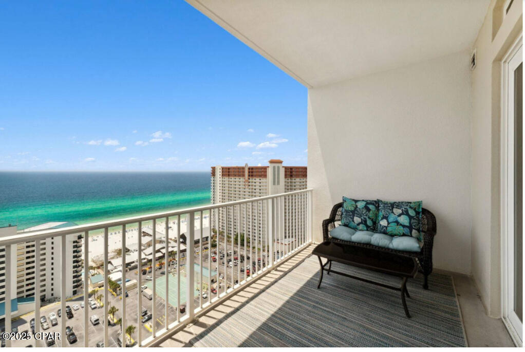 Laketown Wharf - Residential